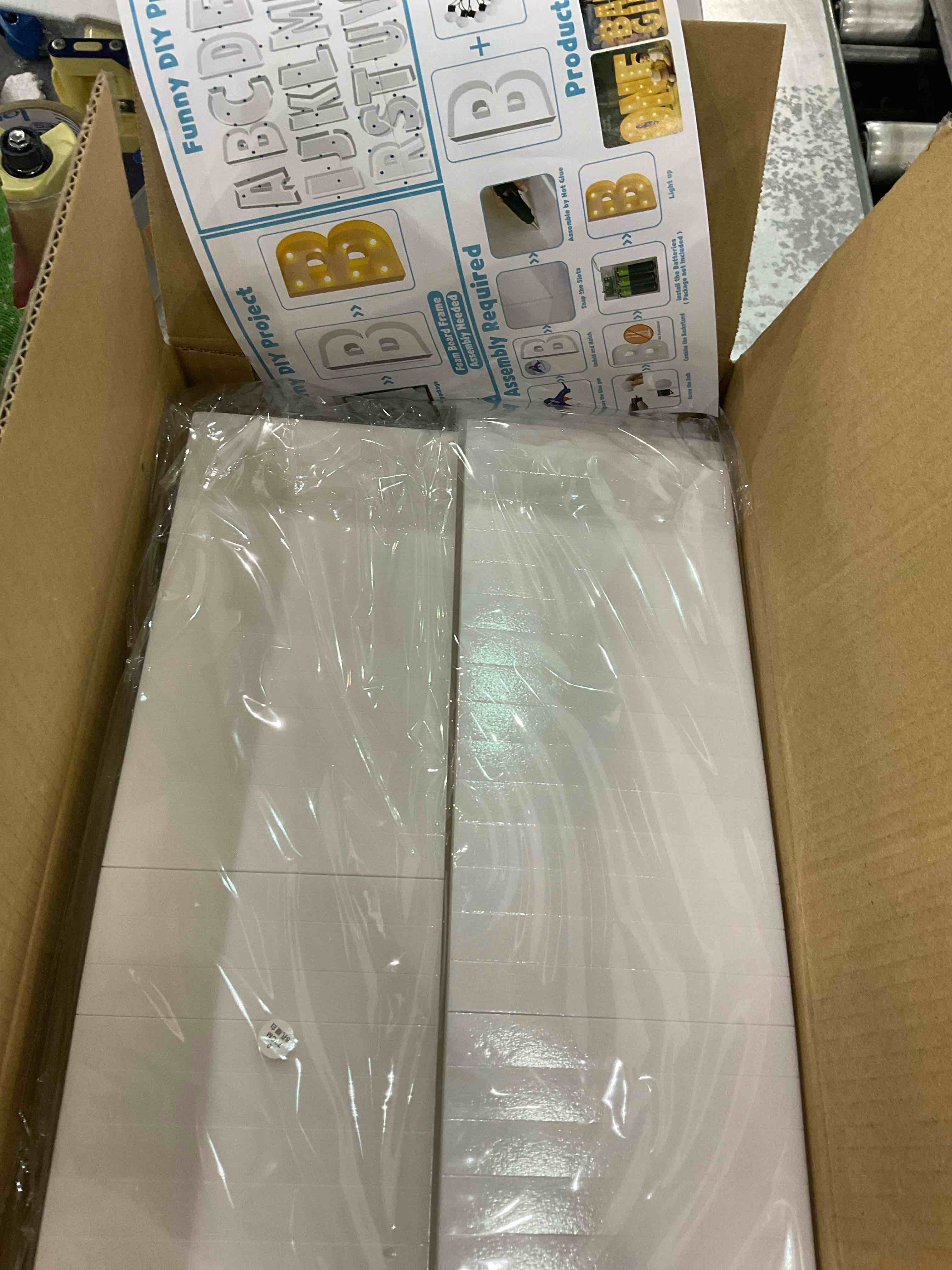 https://s3.amazonaws.com/lotting-images-prod/bidfta/EXS00964412_1703683638298.jpeg