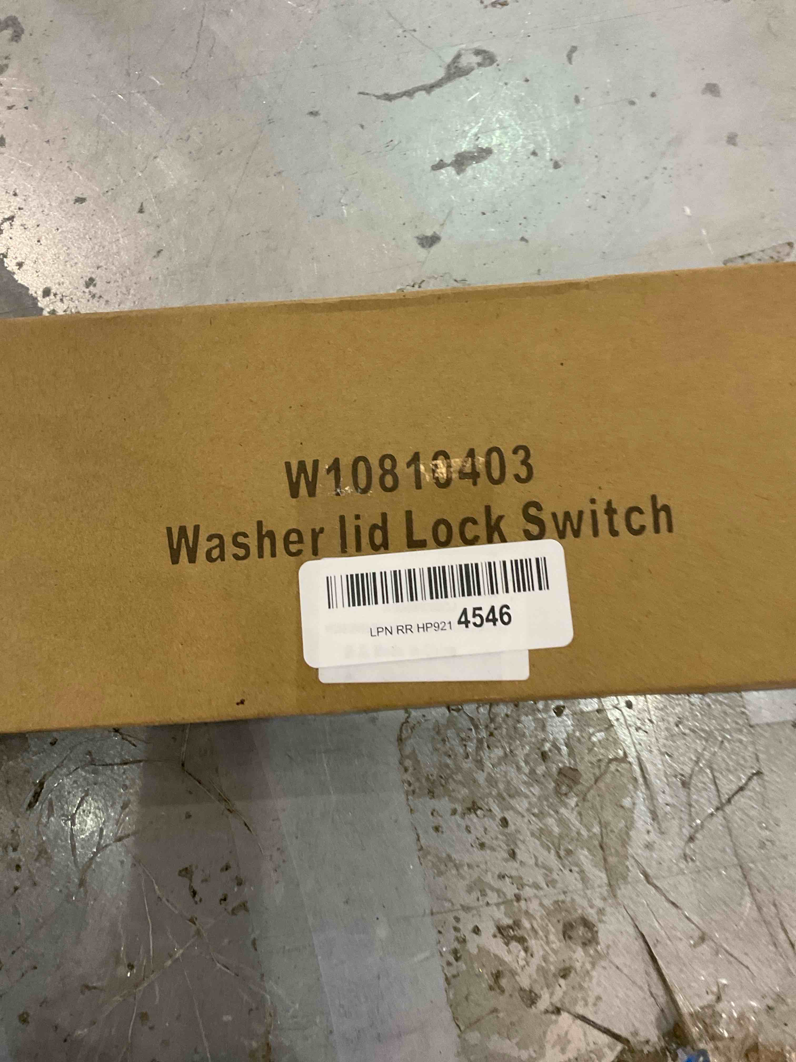 https://s3.amazonaws.com/lotting-images-prod/bidfta/EXS00964455_1703691443912.jpeg