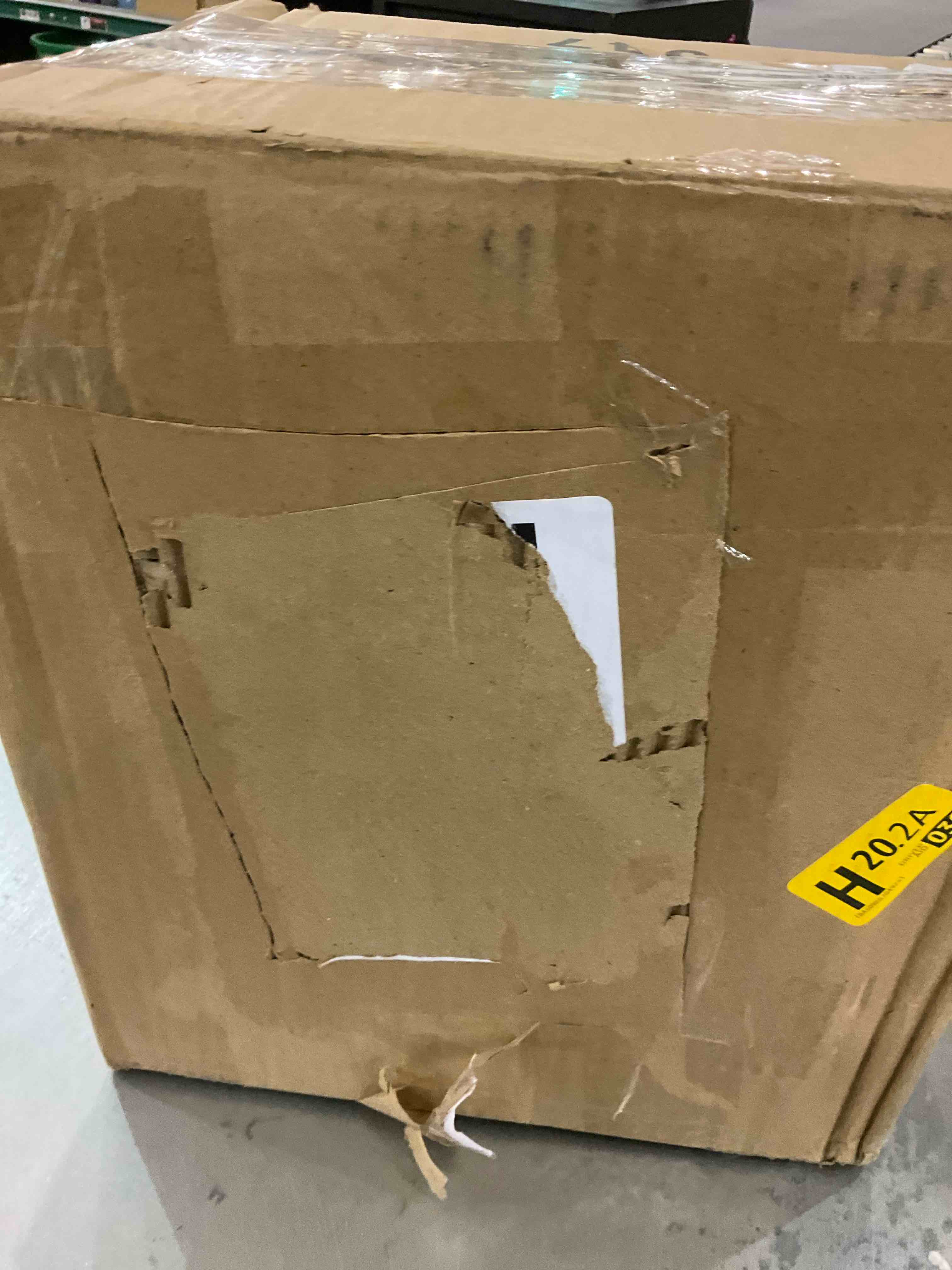 https://s3.amazonaws.com/lotting-images-prod/bidfta/EXS00964786_1703187392126.jpeg