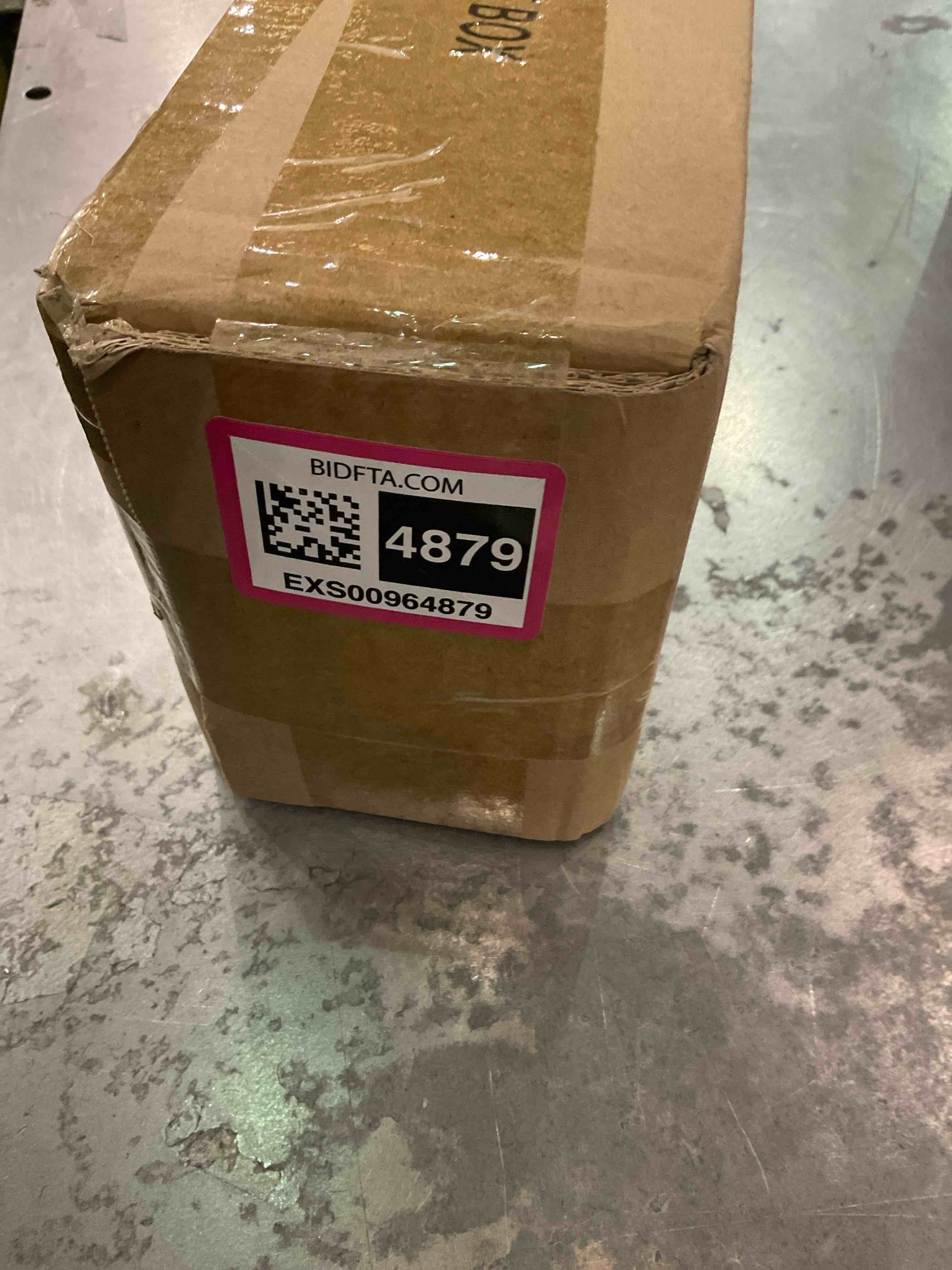 https://s3.amazonaws.com/lotting-images-prod/bidfta/EXS00964879_1703259346979.jpeg