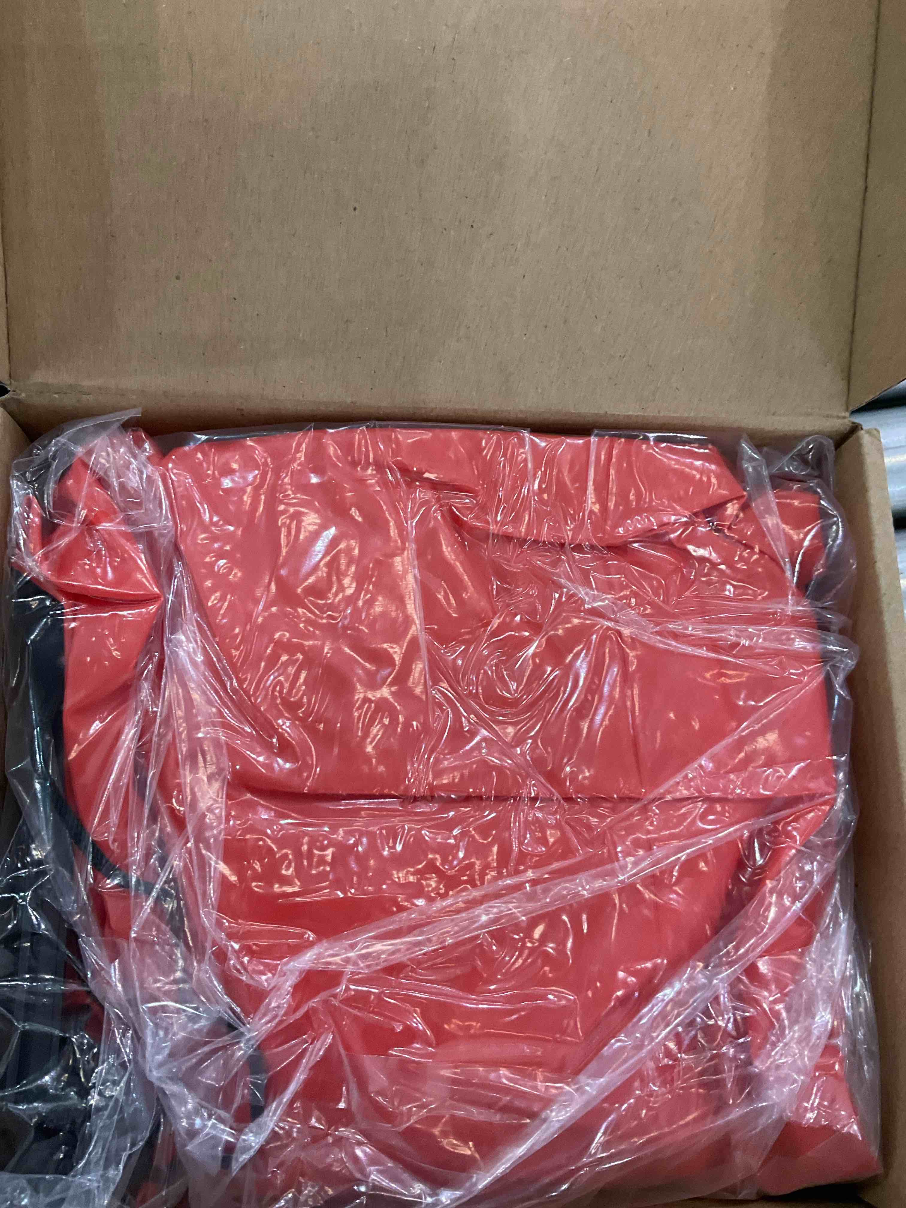 https://s3.amazonaws.com/lotting-images-prod/bidfta/EXS00965016_1703095406036.jpeg