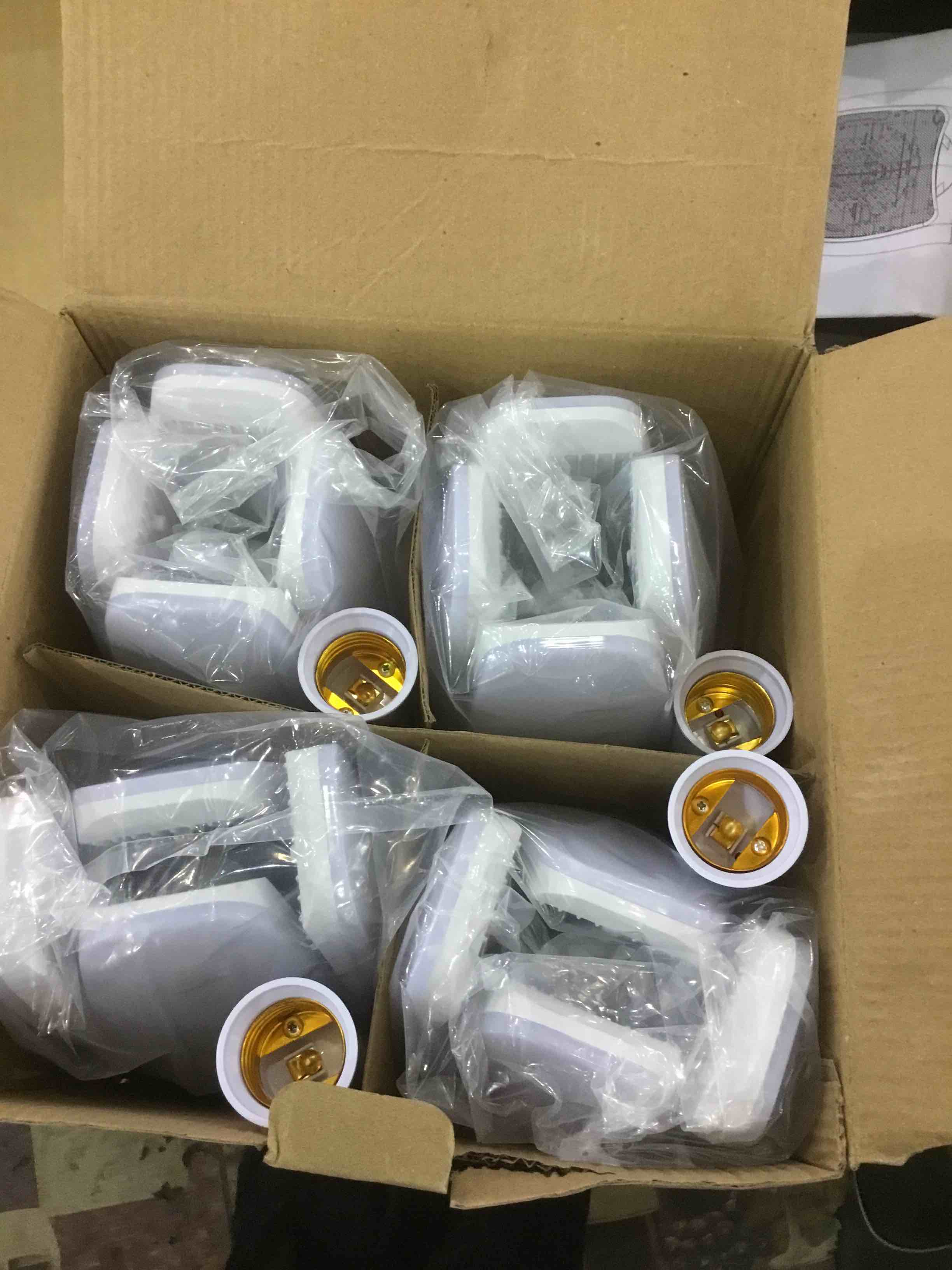 https://s3.amazonaws.com/lotting-images-prod/bidfta/EXS00965200_1703176406547.jpeg