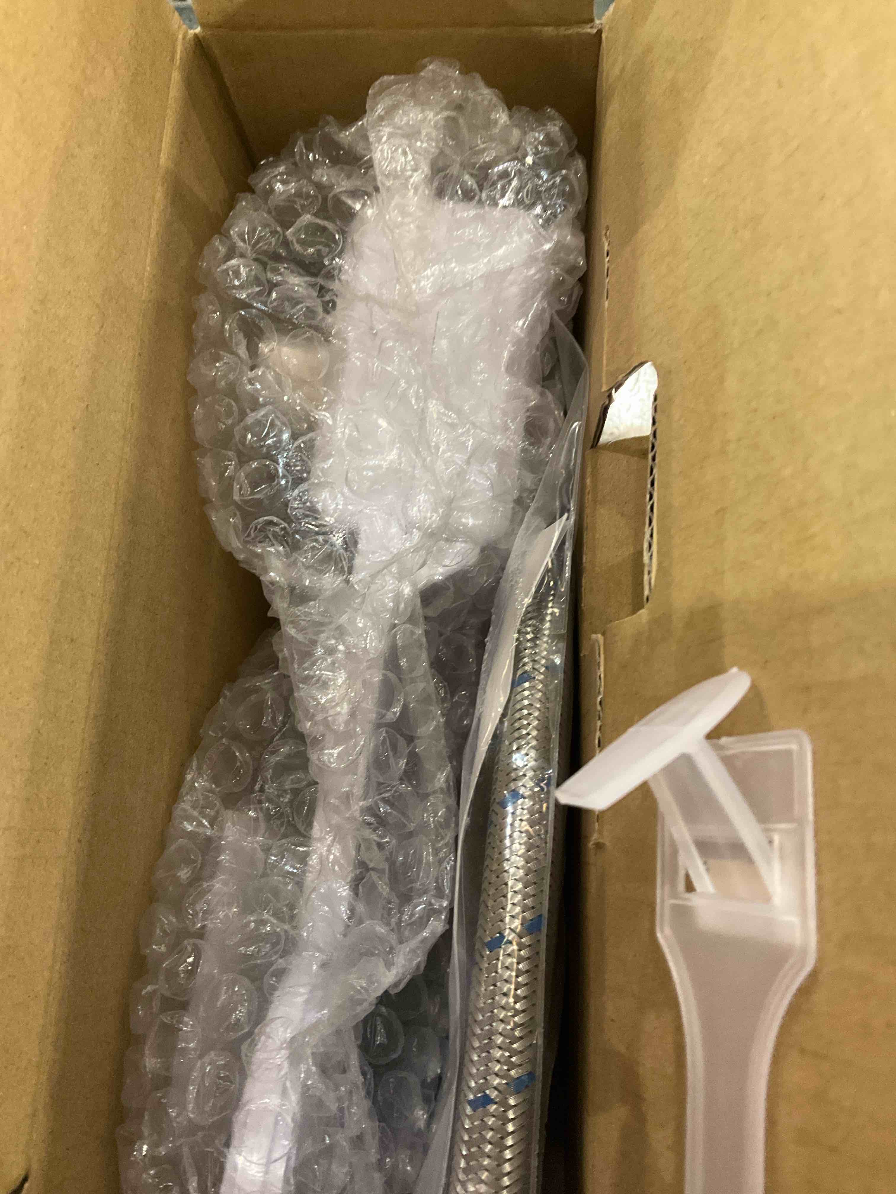 https://s3.amazonaws.com/lotting-images-prod/bidfta/EXS00965431_1703275182882.jpeg