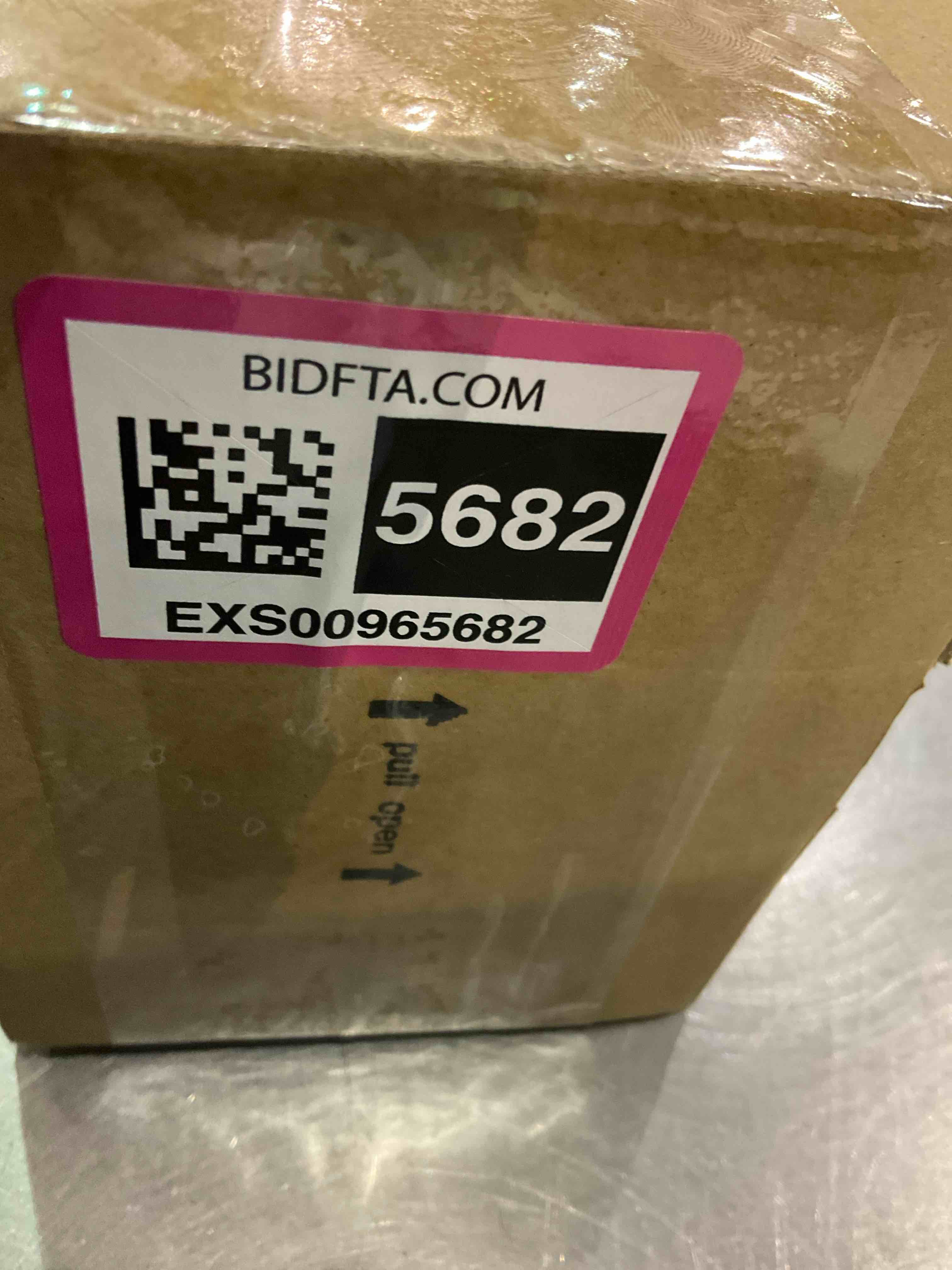 https://s3.amazonaws.com/lotting-images-prod/bidfta/EXS00965682_1704198956605.jpeg