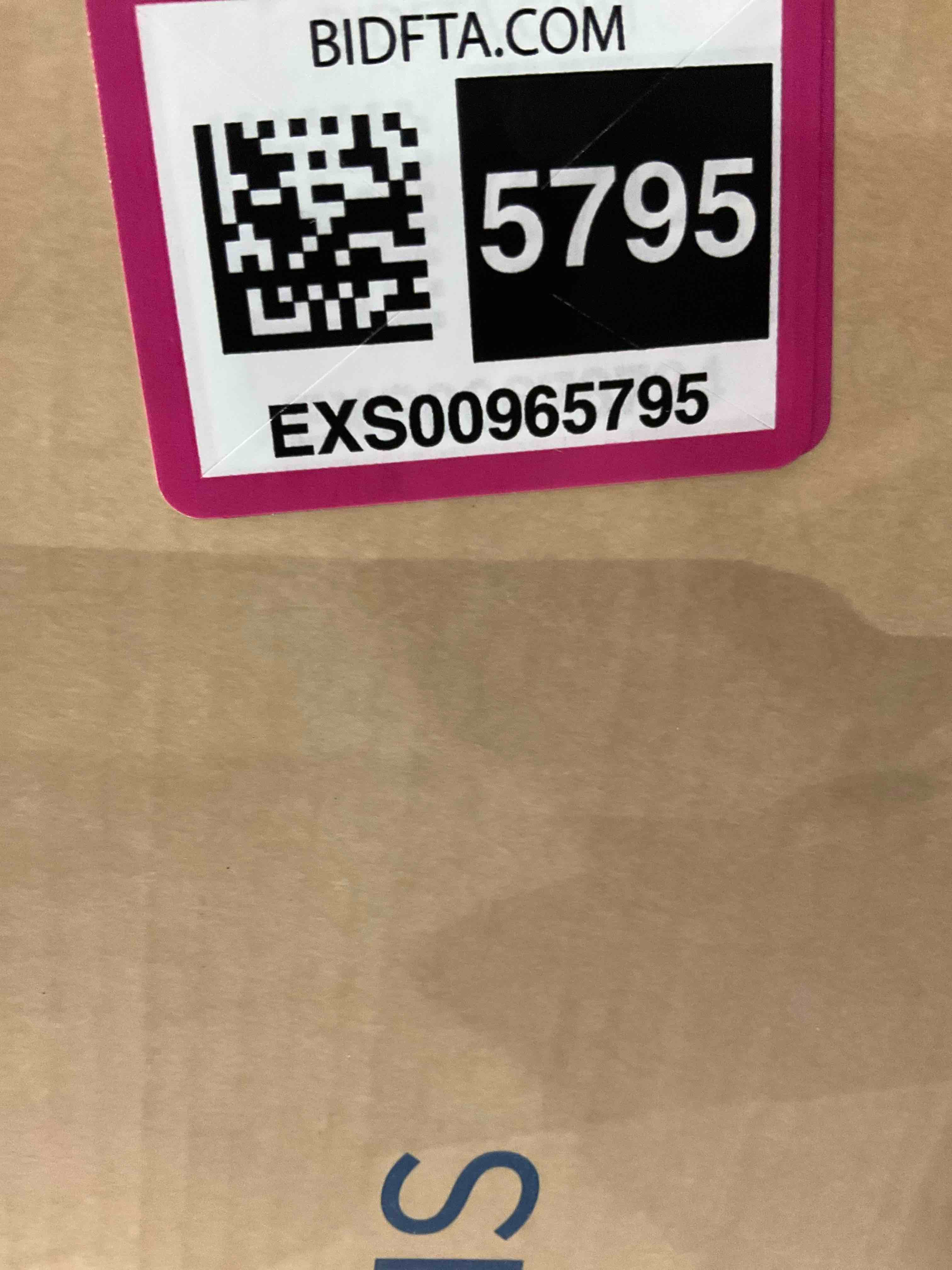 https://s3.amazonaws.com/lotting-images-prod/bidfta/EXS00965795_1704224392362.jpeg