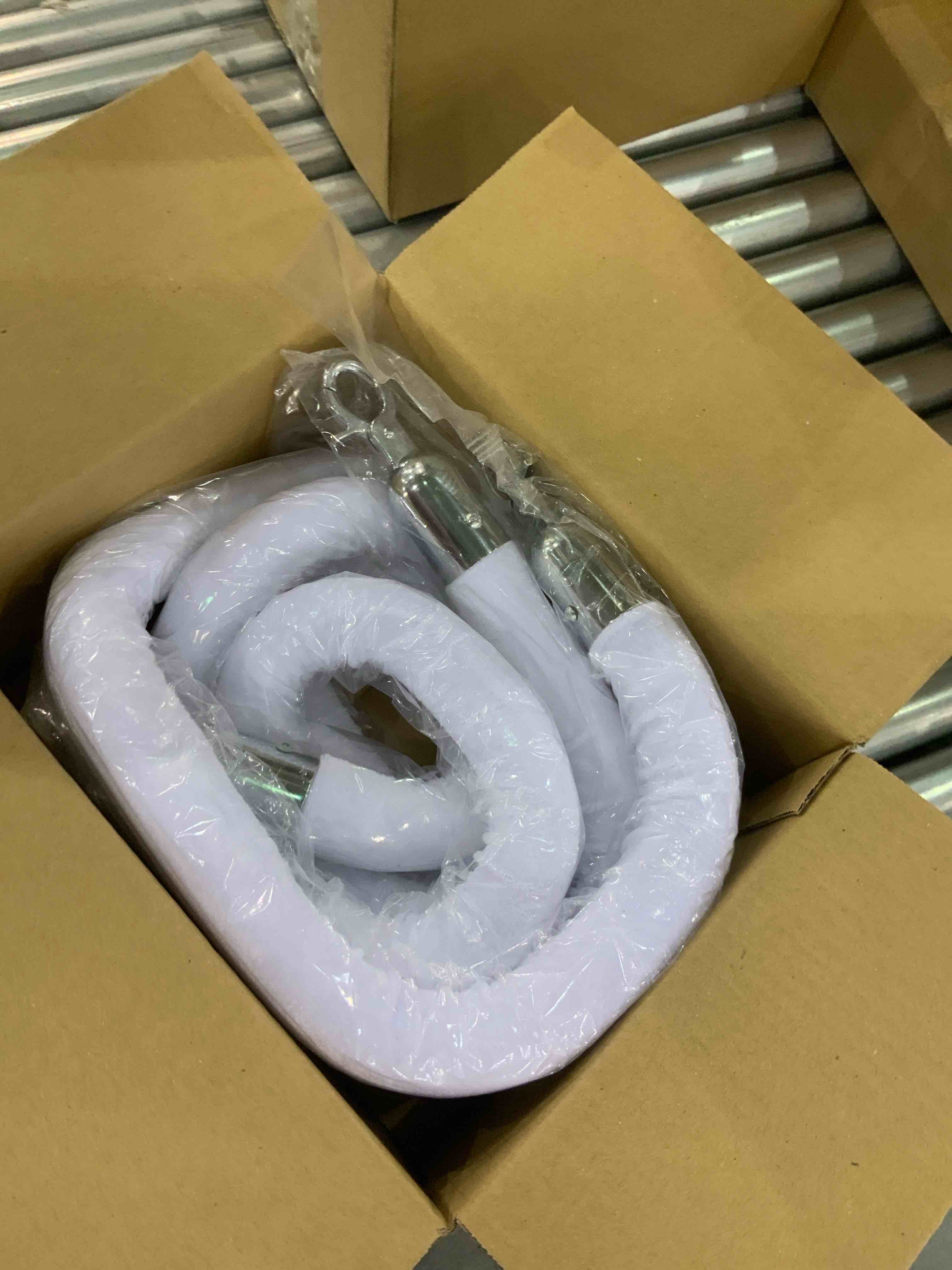 https://s3.amazonaws.com/lotting-images-prod/bidfta/EXS00966791_1703684751344.jpeg