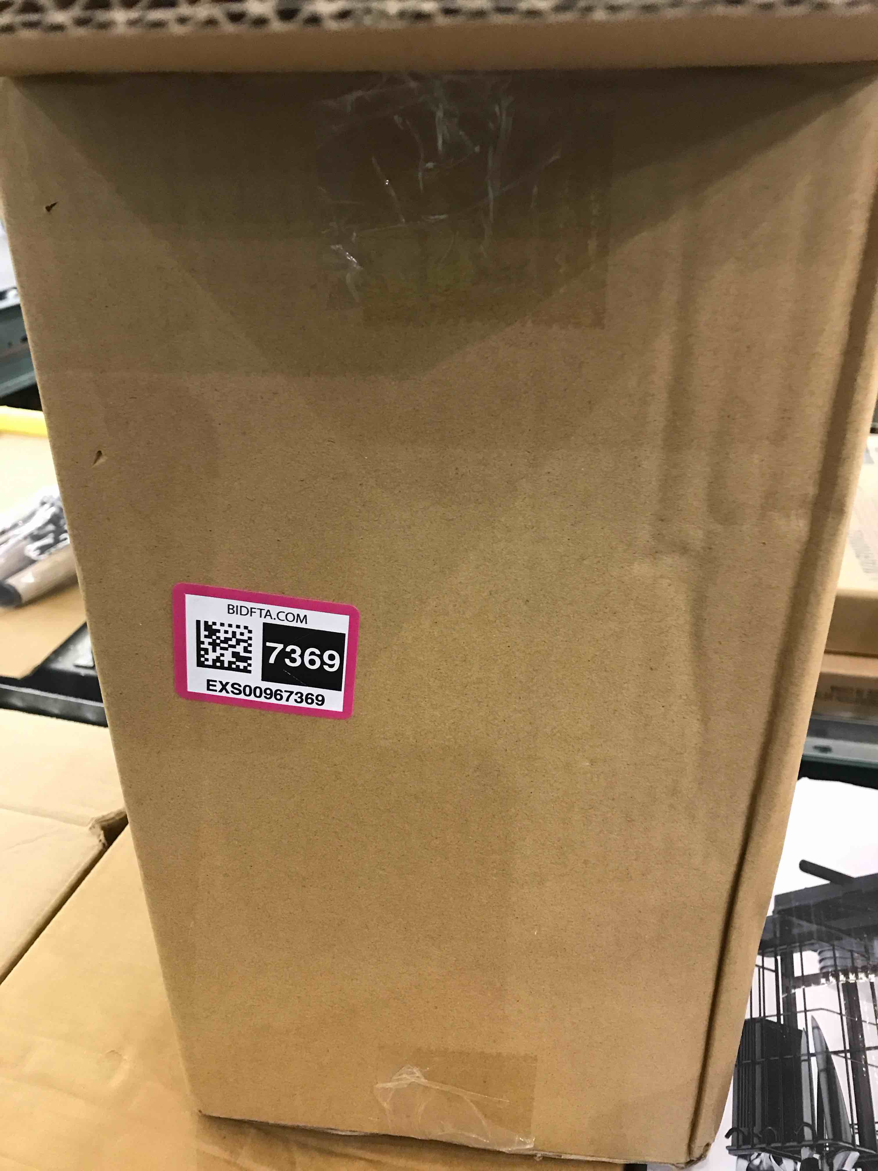 https://s3.amazonaws.com/lotting-images-prod/bidfta/EXS00967369_1704826087960.jpeg