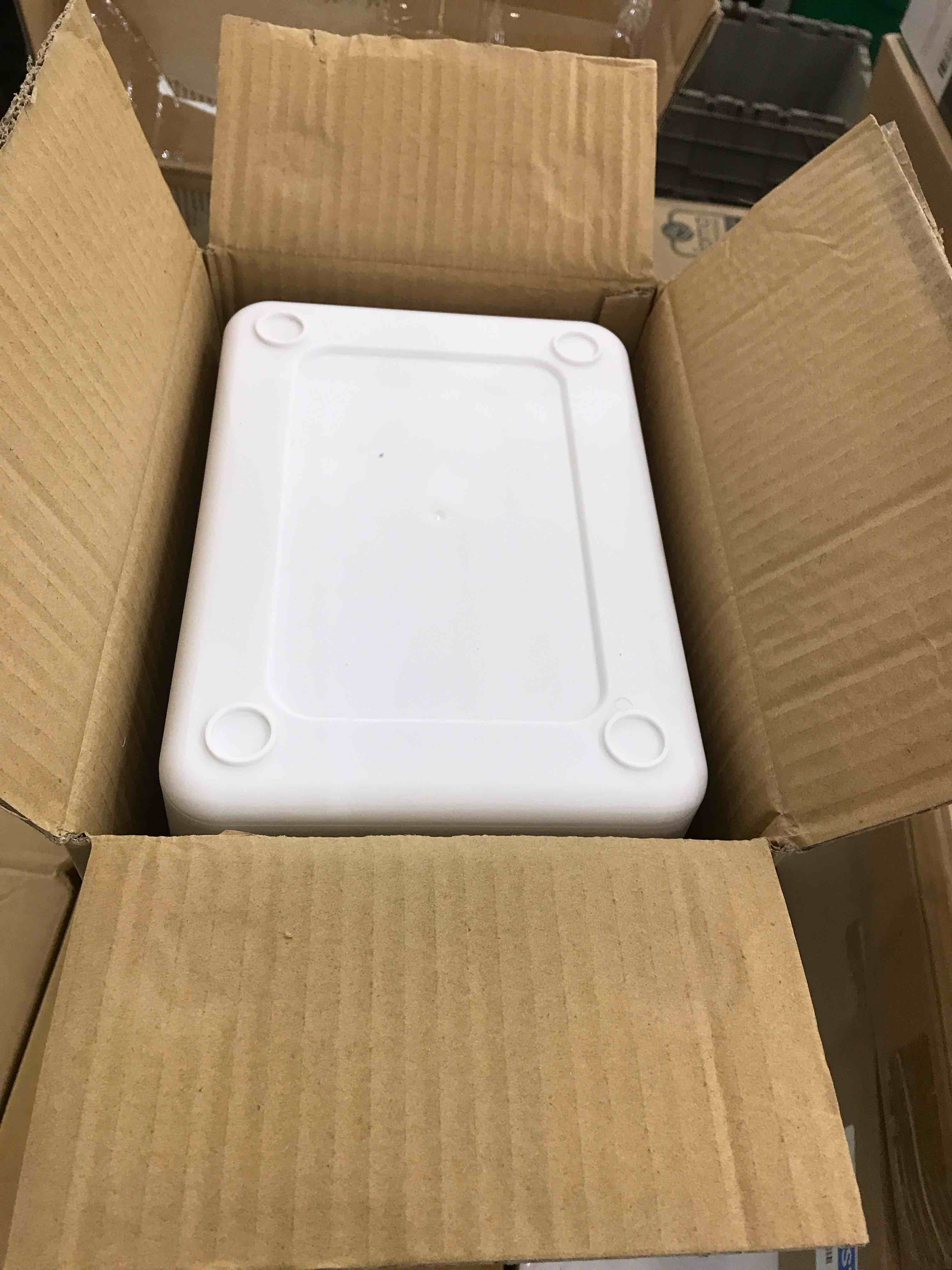 https://s3.amazonaws.com/lotting-images-prod/bidfta/EXS00967369_1704826094445.jpeg