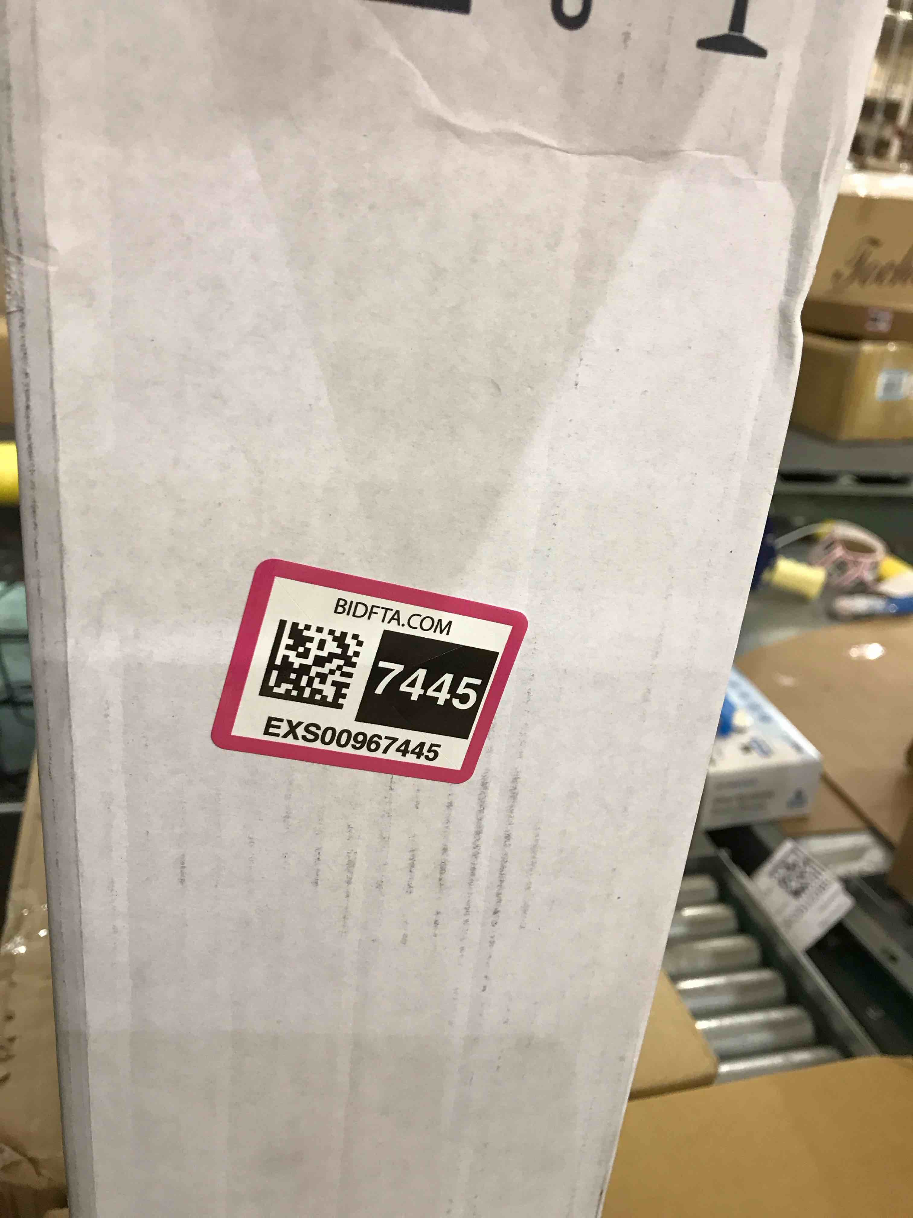 https://s3.amazonaws.com/lotting-images-prod/bidfta/EXS00967445_1704912486855.jpeg