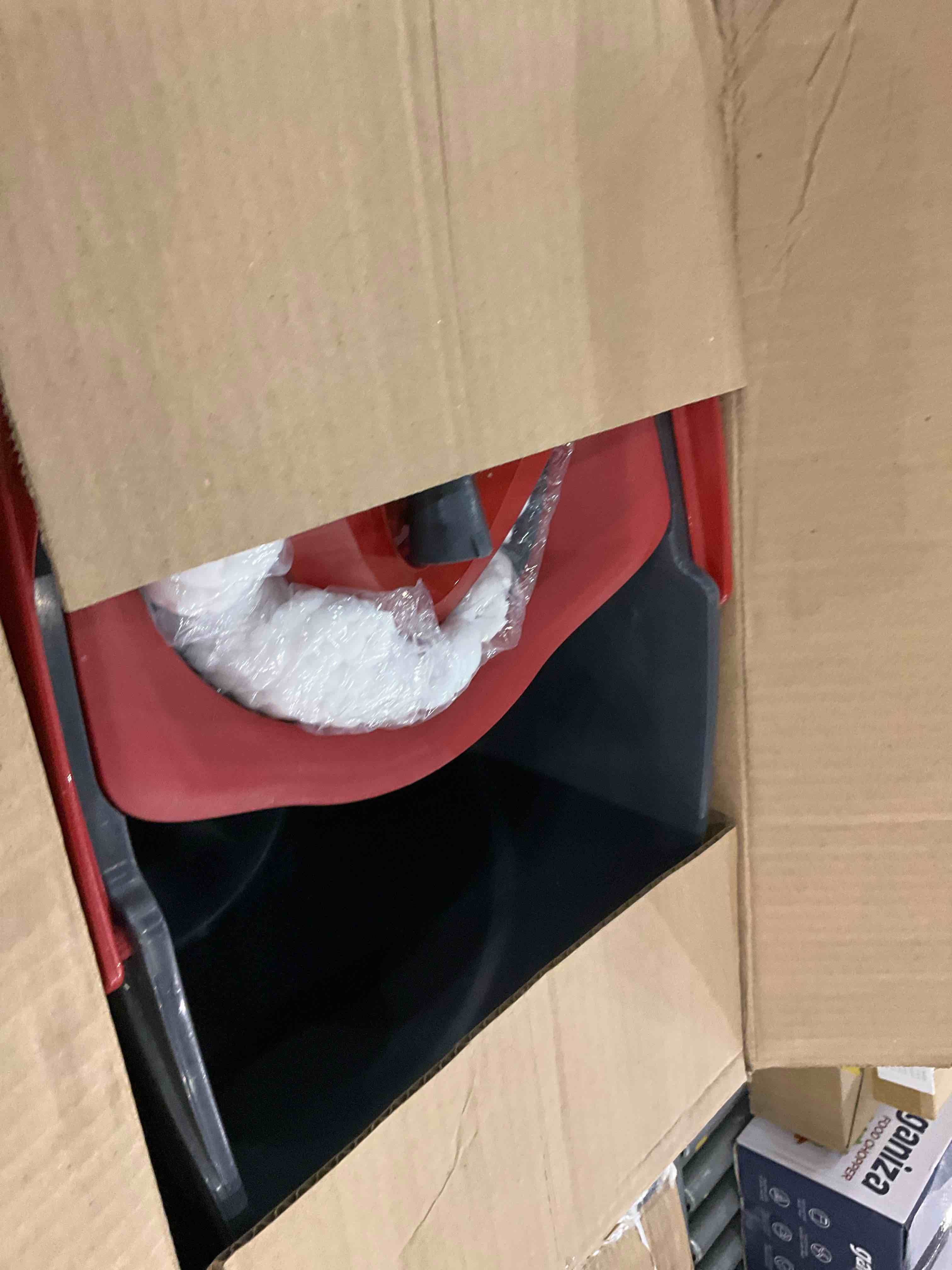 https://s3.amazonaws.com/lotting-images-prod/bidfta/EXS00967949_1703250448371.jpeg