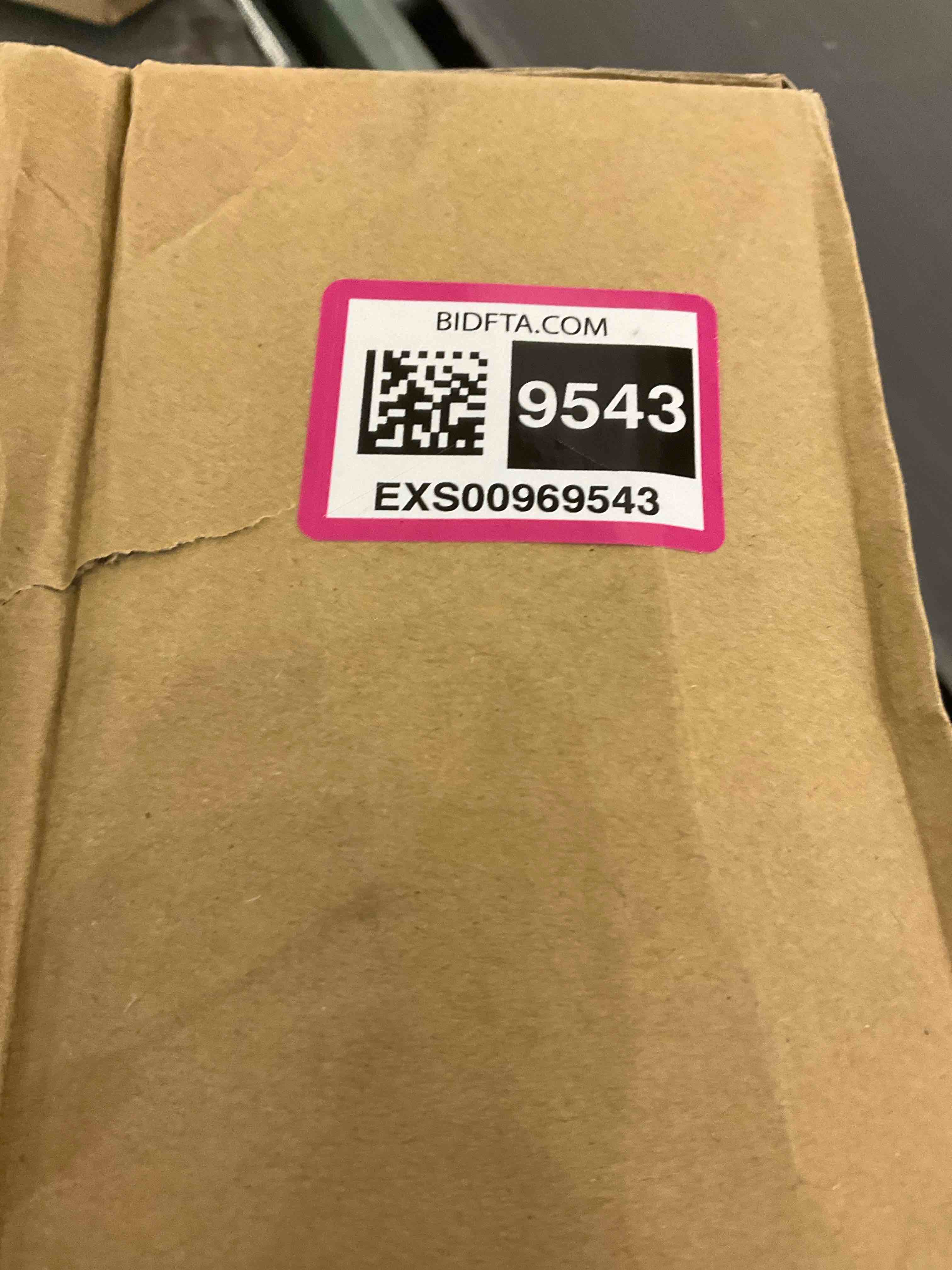 https://s3.amazonaws.com/lotting-images-prod/bidfta/EXS00969543_1704484061605.jpeg