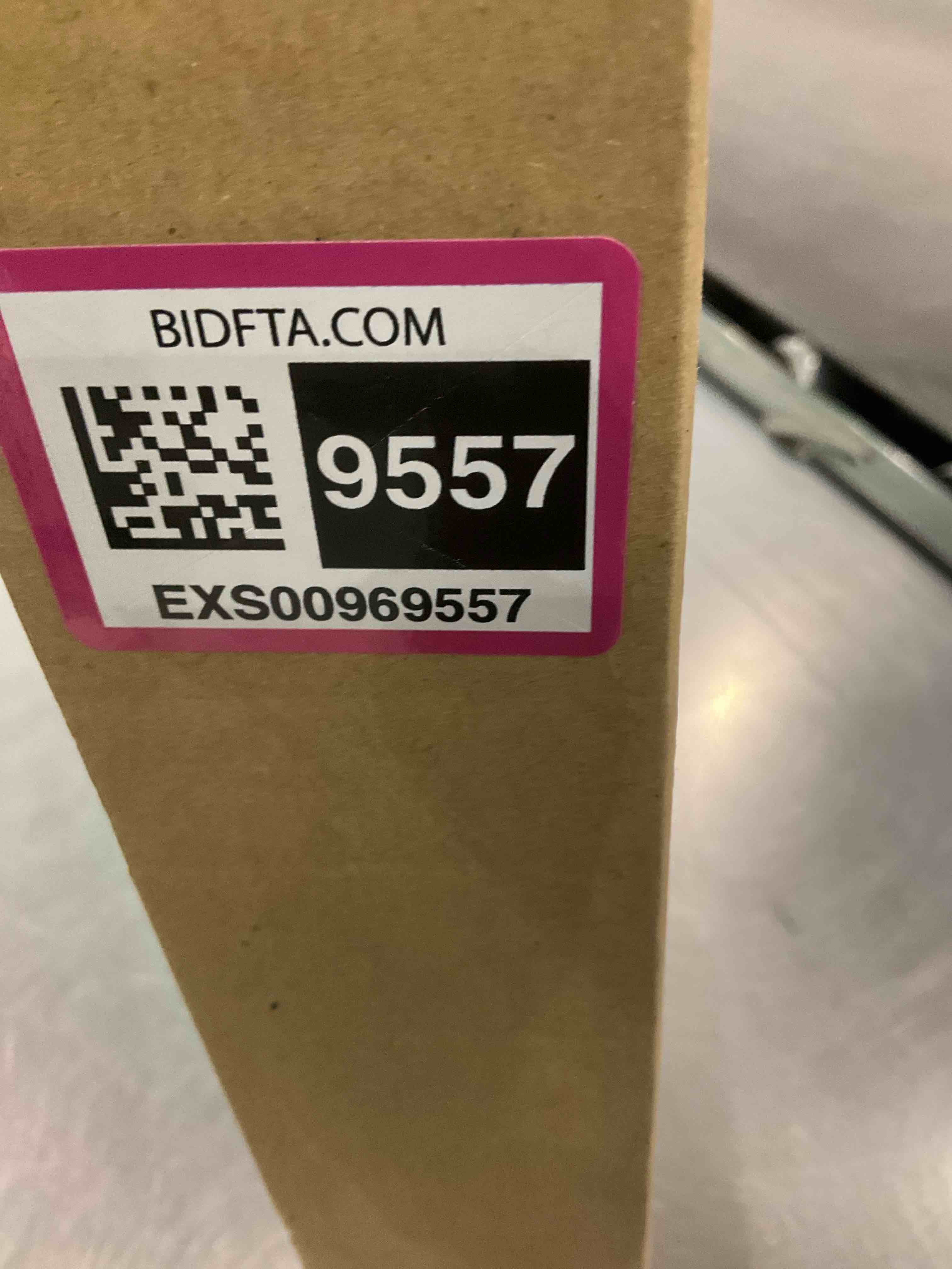 https://s3.amazonaws.com/lotting-images-prod/bidfta/EXS00969557_1704716113983.jpeg