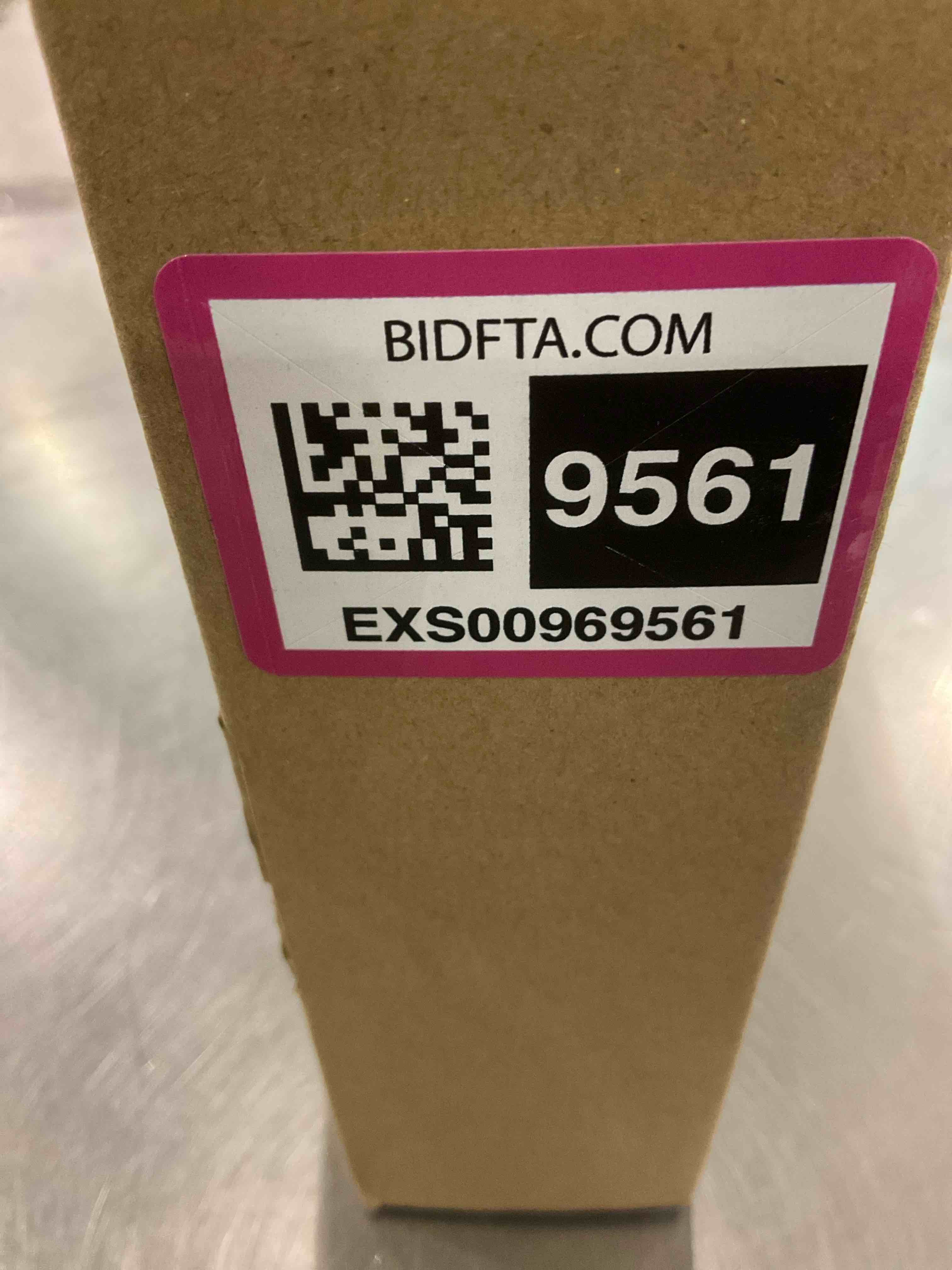 https://s3.amazonaws.com/lotting-images-prod/bidfta/EXS00969561_1704716682221.jpeg