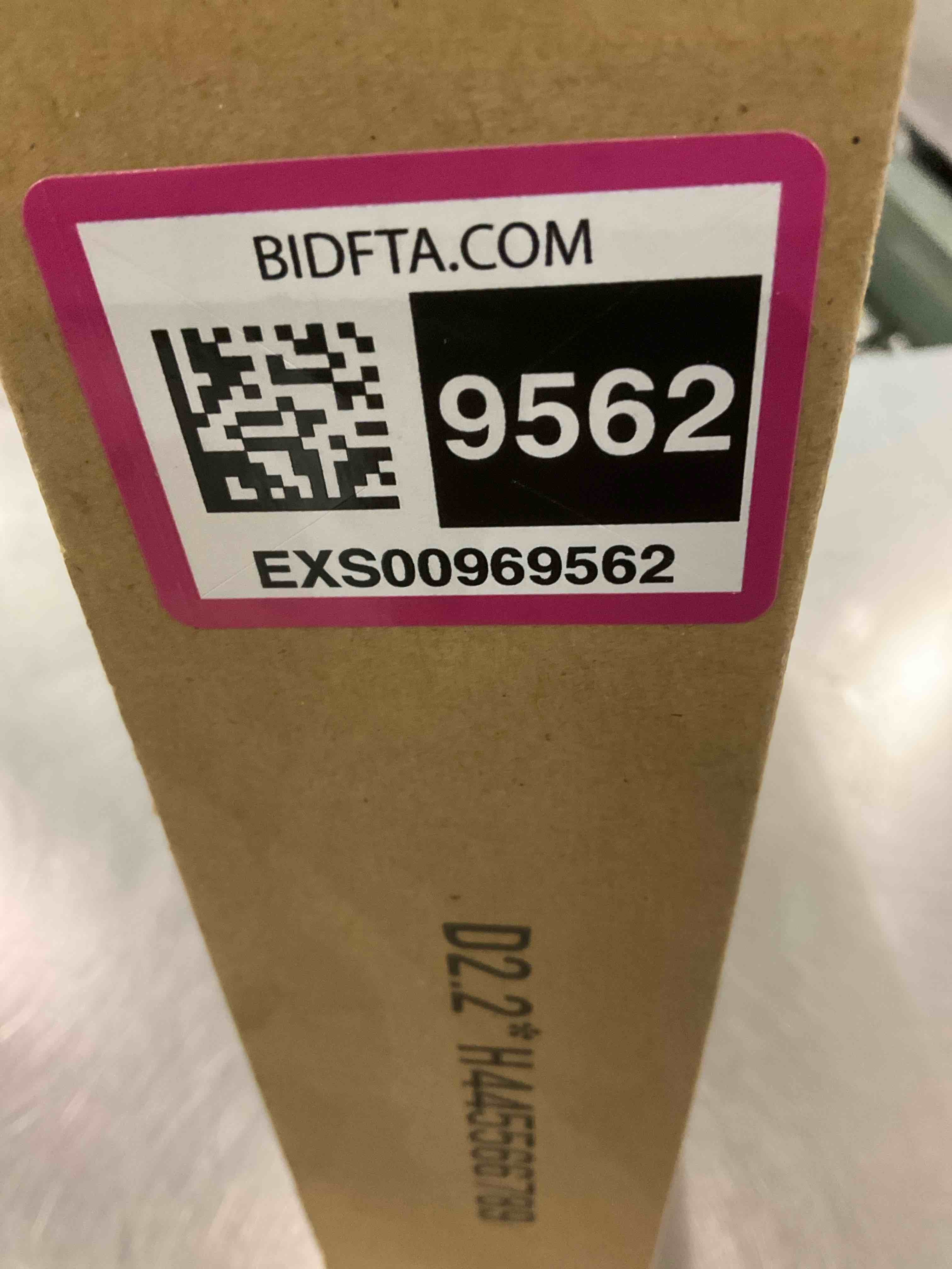 https://s3.amazonaws.com/lotting-images-prod/bidfta/EXS00969562_1704716740080.jpeg