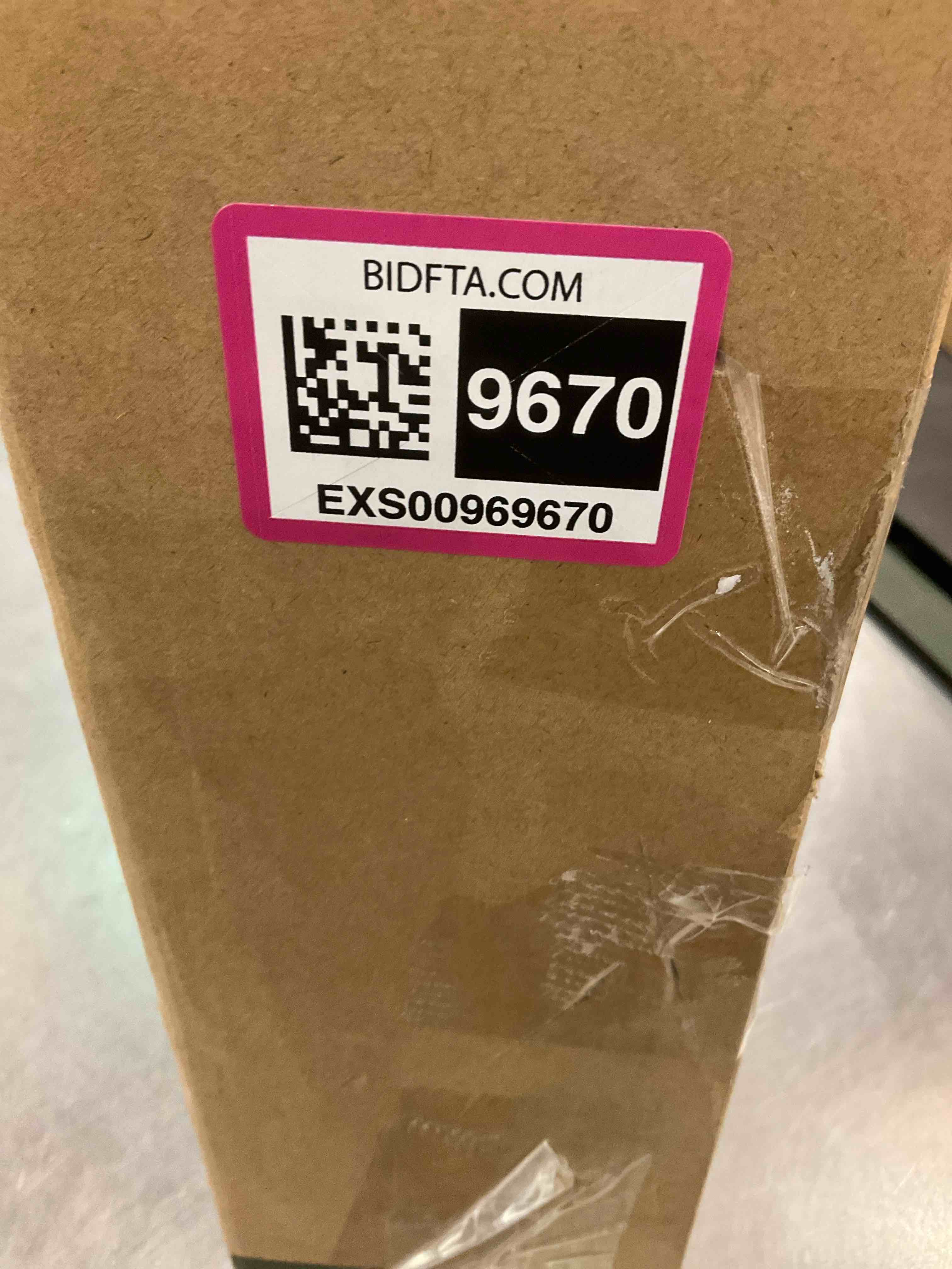 https://s3.amazonaws.com/lotting-images-prod/bidfta/EXS00969670_1704732575968.jpeg