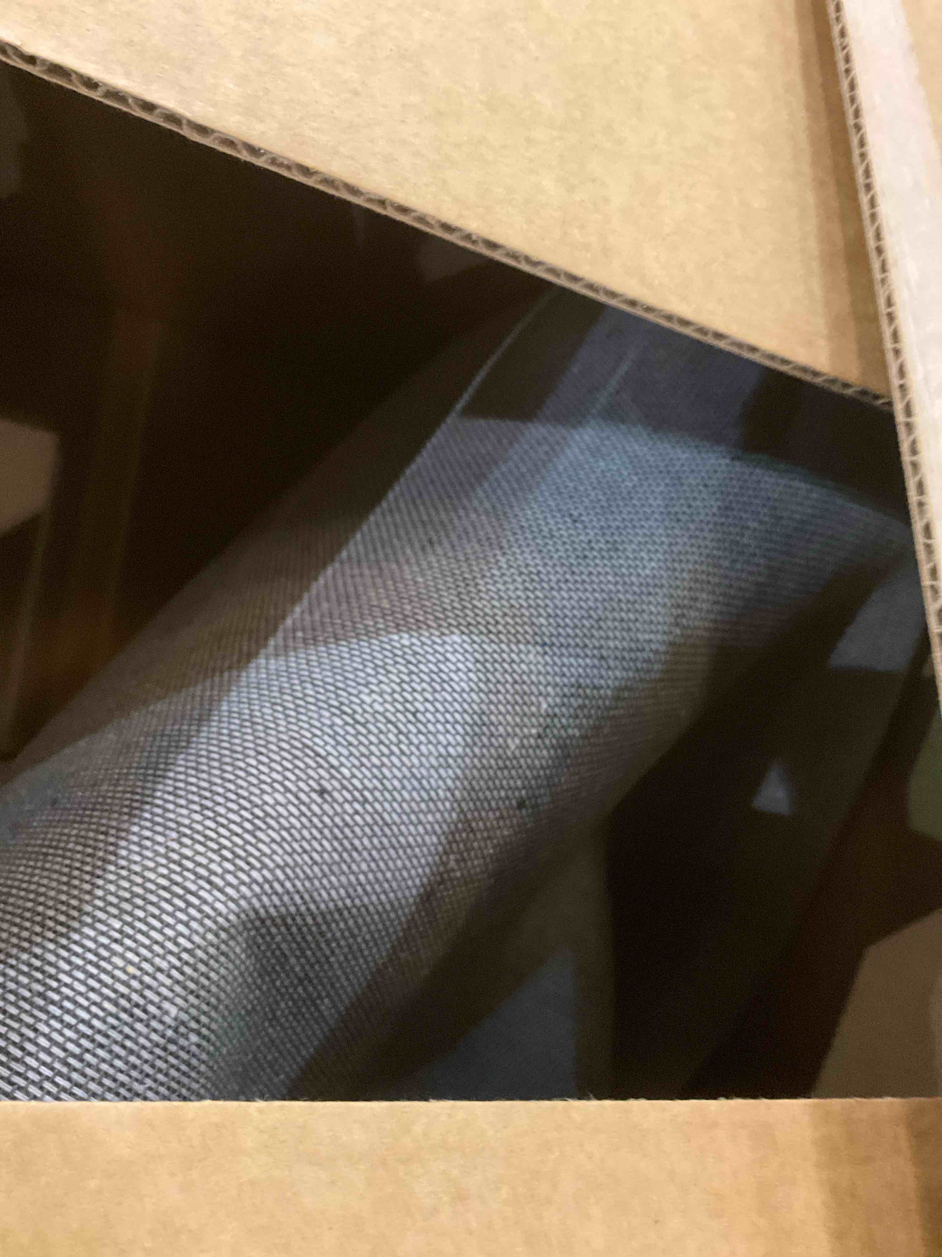 https://s3.amazonaws.com/lotting-images-prod/bidfta/EXS00970131_1707163915612.jpeg