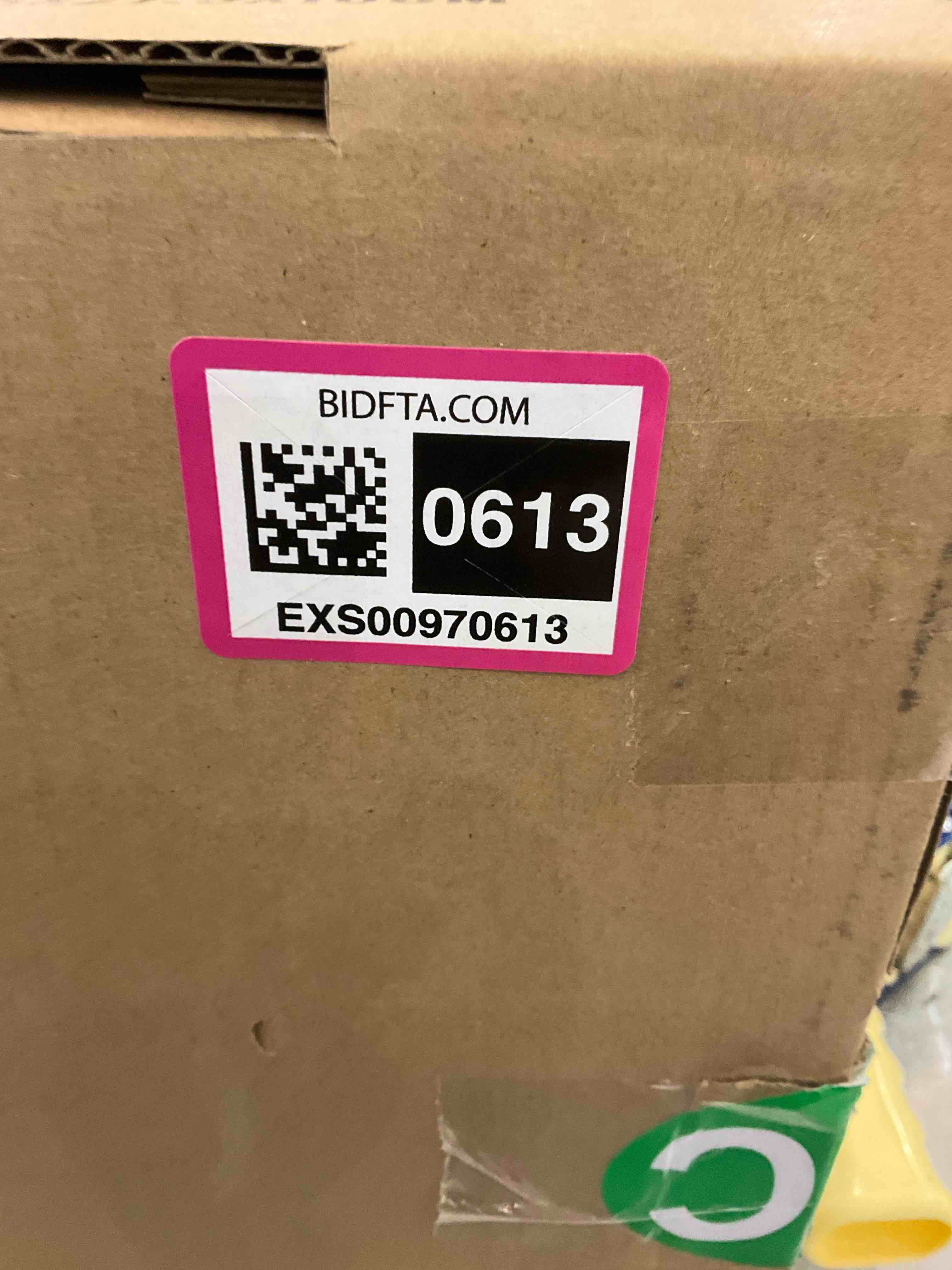 https://s3.amazonaws.com/lotting-images-prod/bidfta/EXS00970613_1704822762894.jpeg