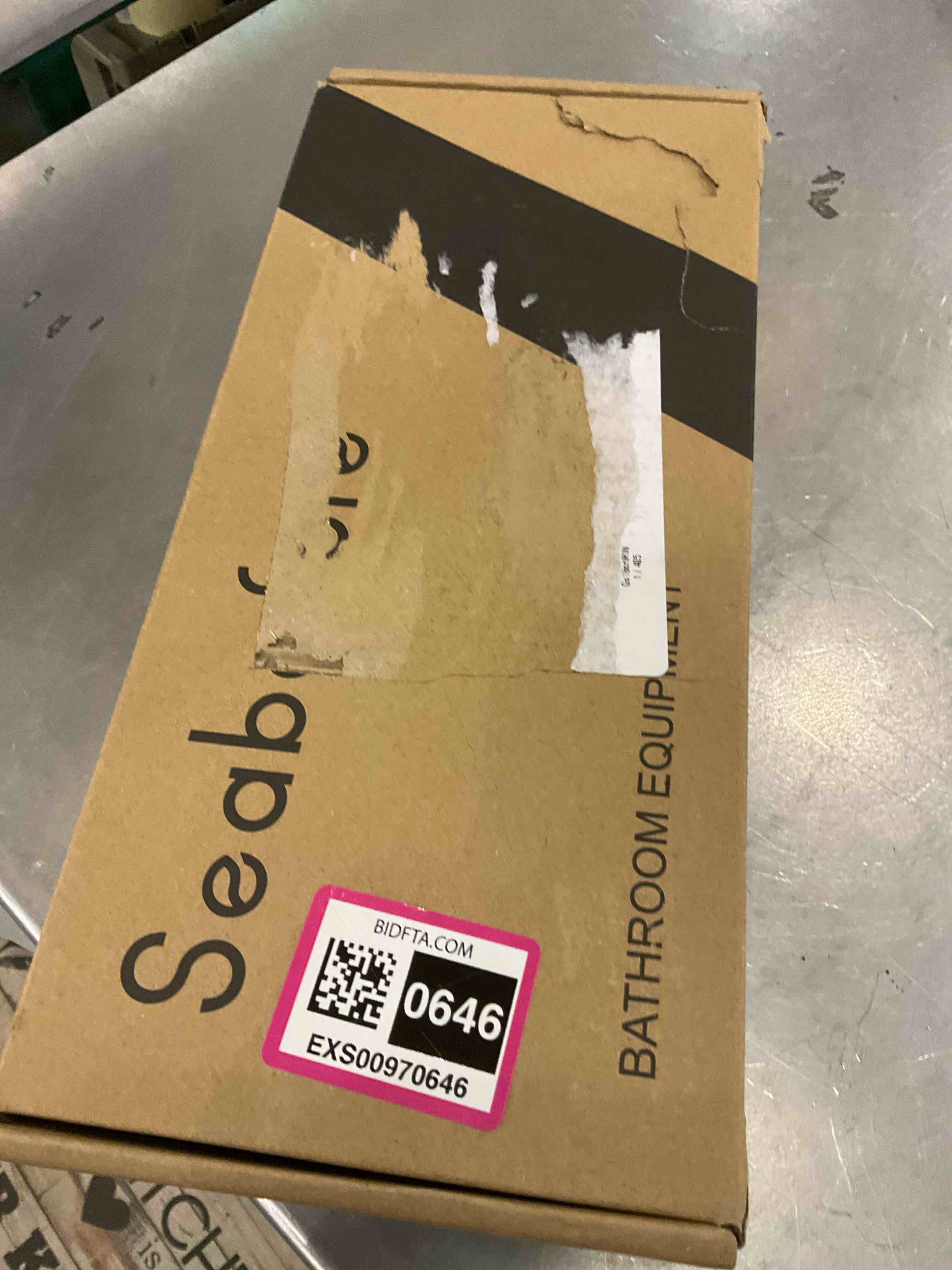 https://s3.amazonaws.com/lotting-images-prod/bidfta/EXS00970646_1704829172681.jpeg