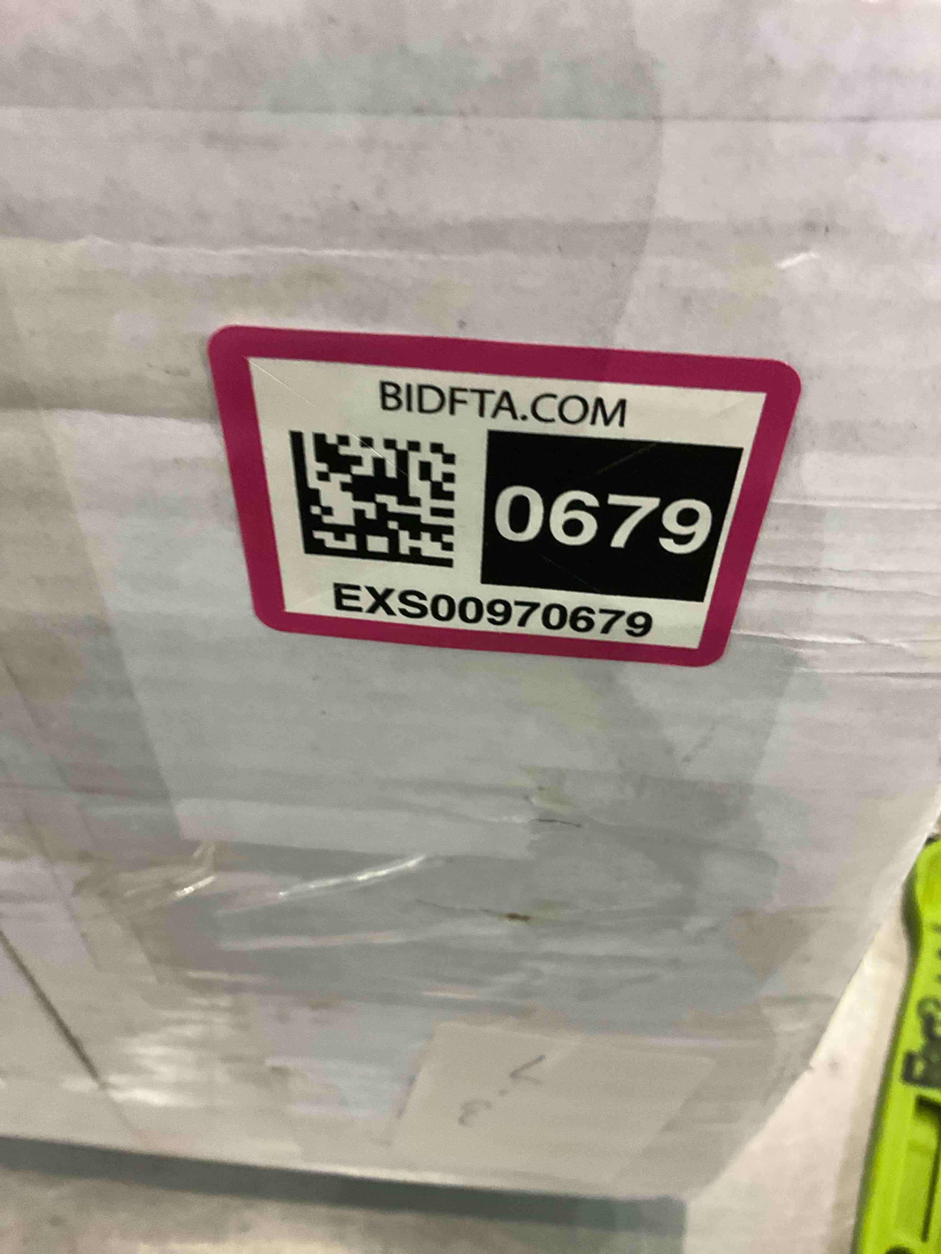 https://s3.amazonaws.com/lotting-images-prod/bidfta/EXS00970679_1704890398177.jpeg