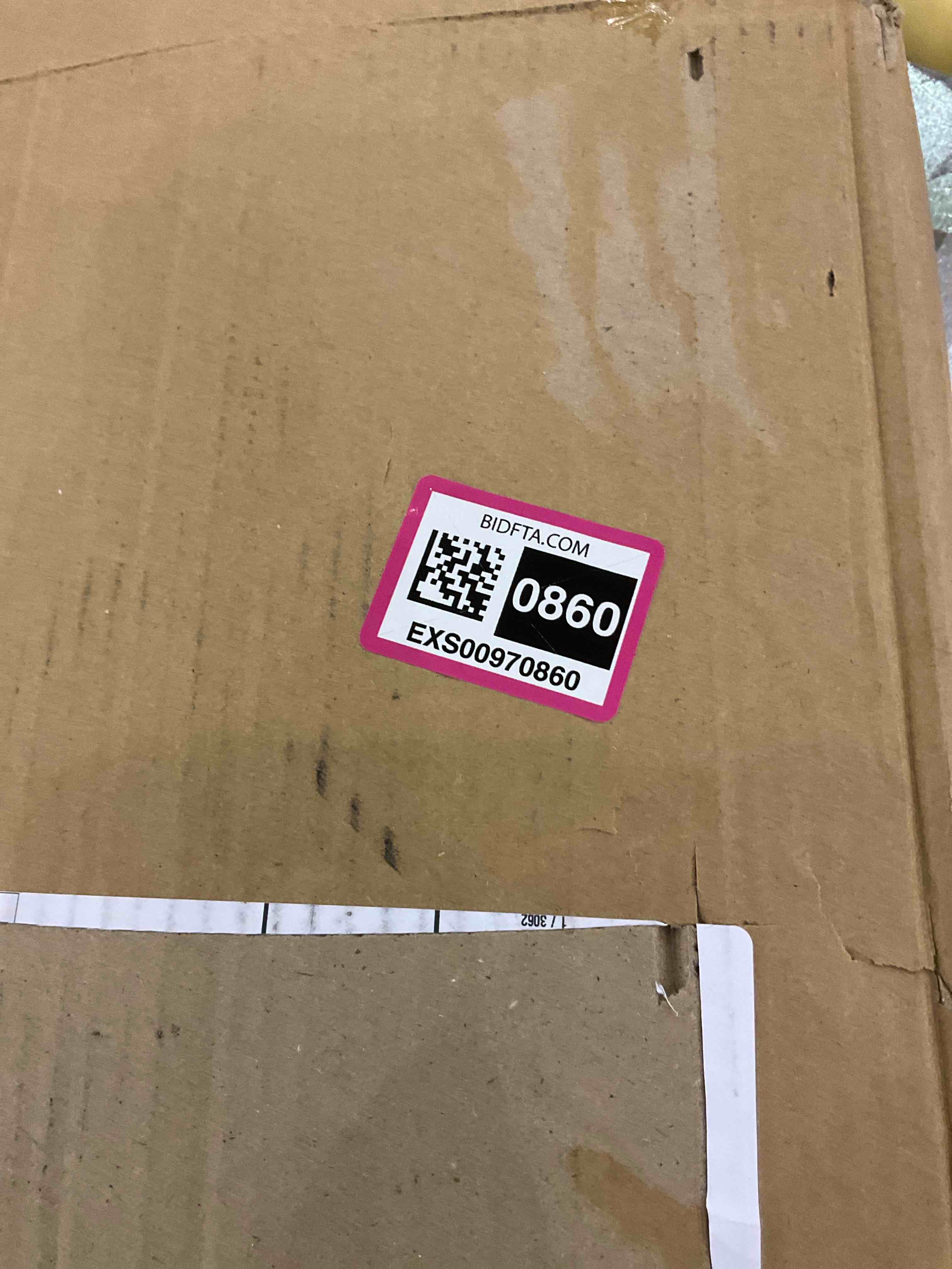 https://s3.amazonaws.com/lotting-images-prod/bidfta/EXS00970860_1704979312455.jpeg