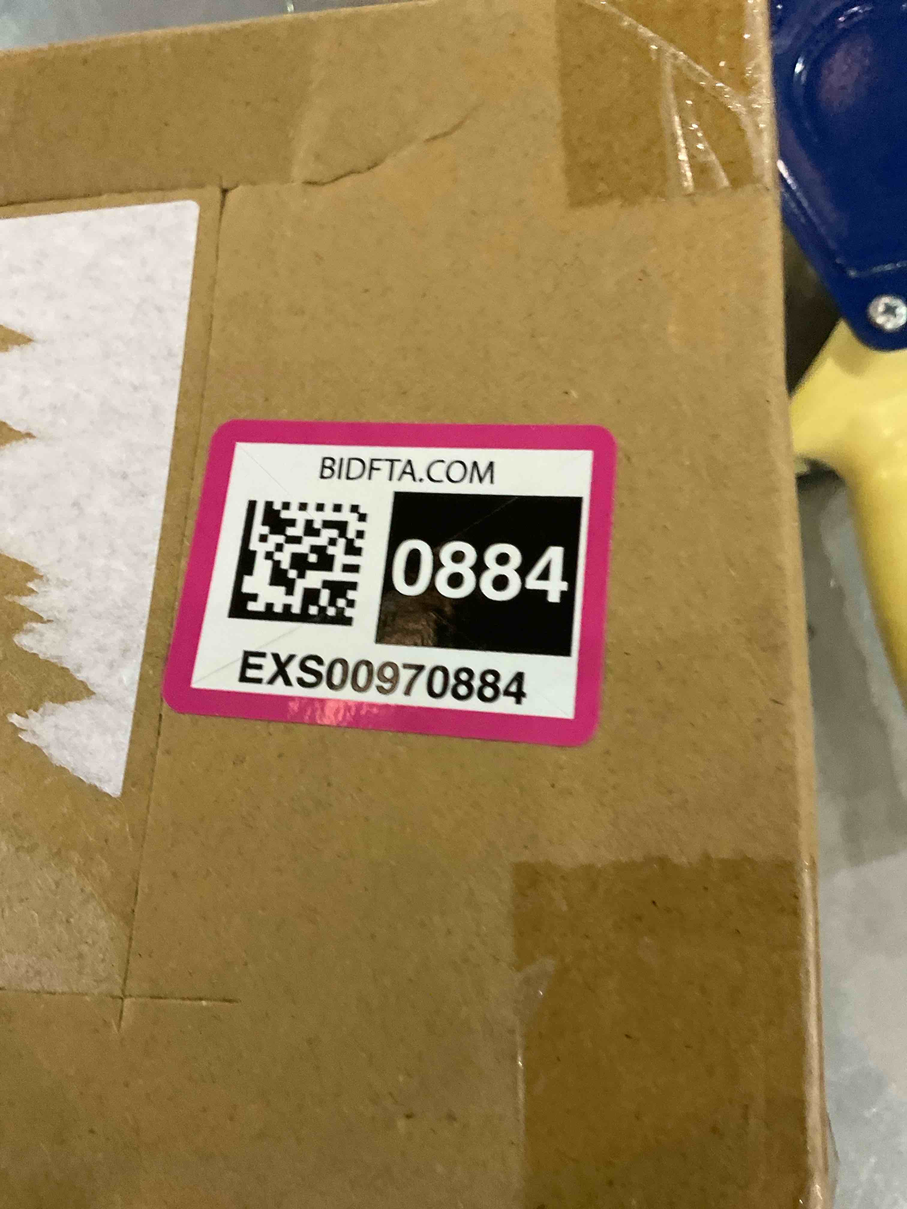 https://s3.amazonaws.com/lotting-images-prod/bidfta/EXS00970884_1704983167529.jpeg