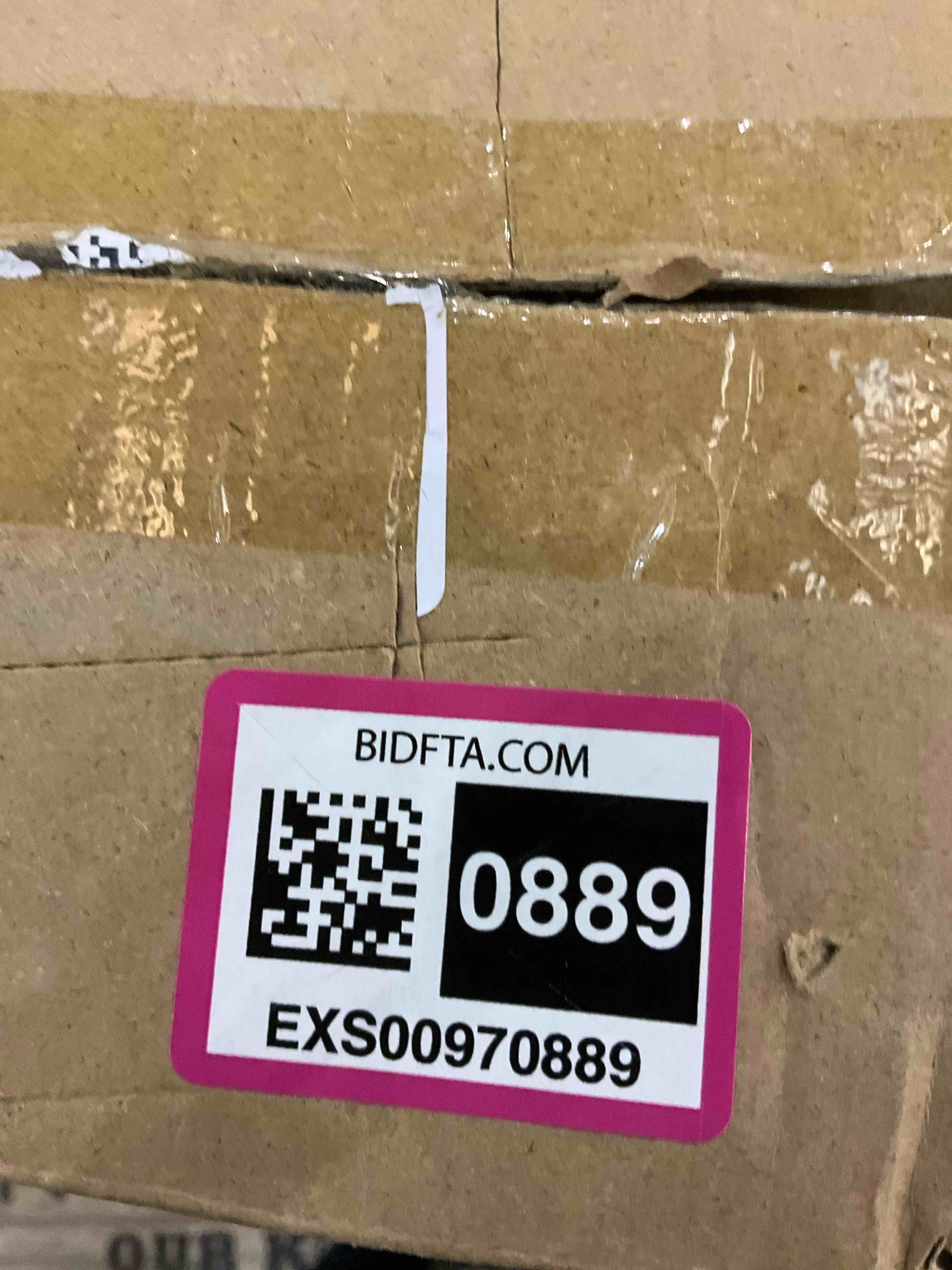 https://s3.amazonaws.com/lotting-images-prod/bidfta/EXS00970889_1704983714130.jpeg