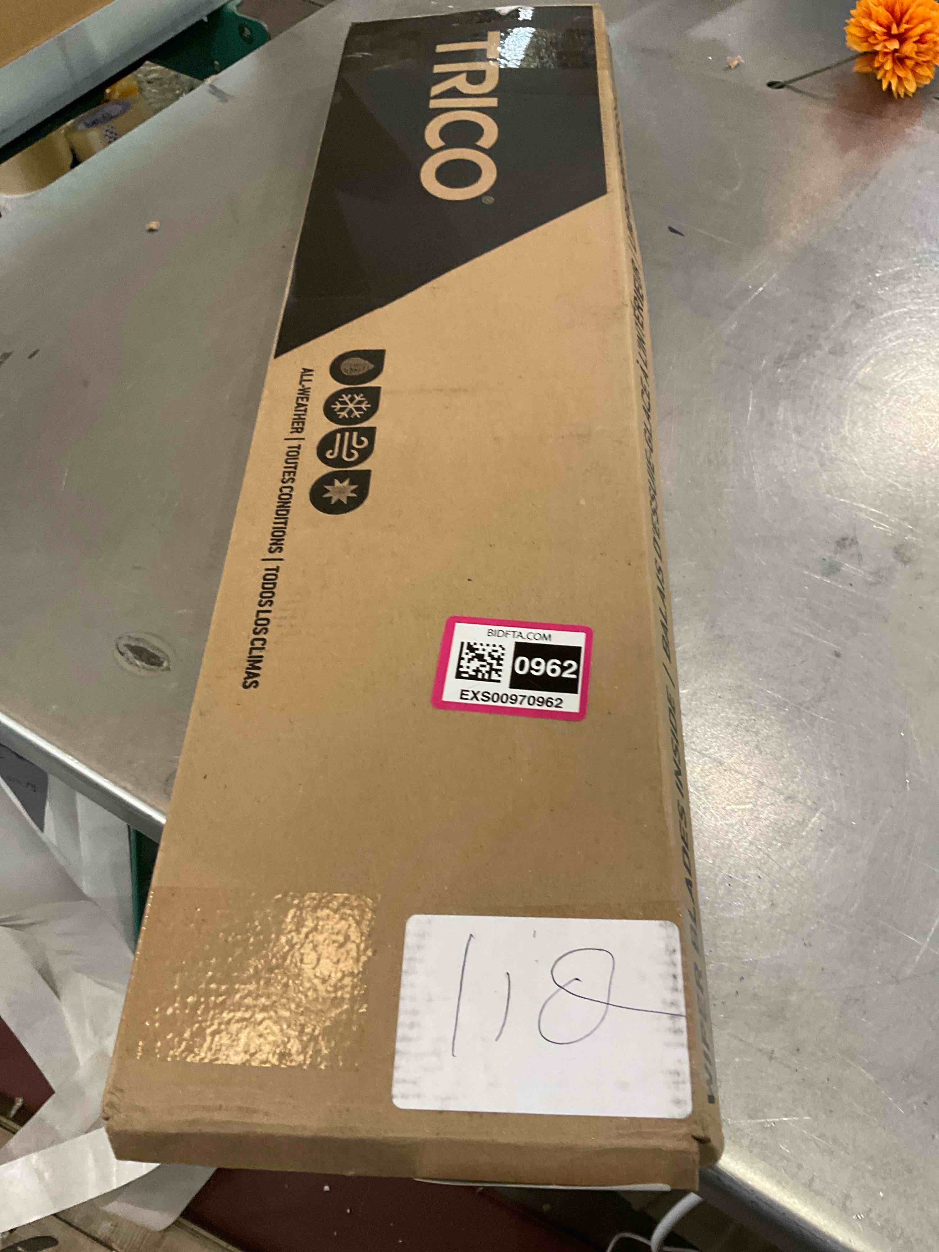 https://s3.amazonaws.com/lotting-images-prod/bidfta/EXS00970962_1704994740019.jpeg