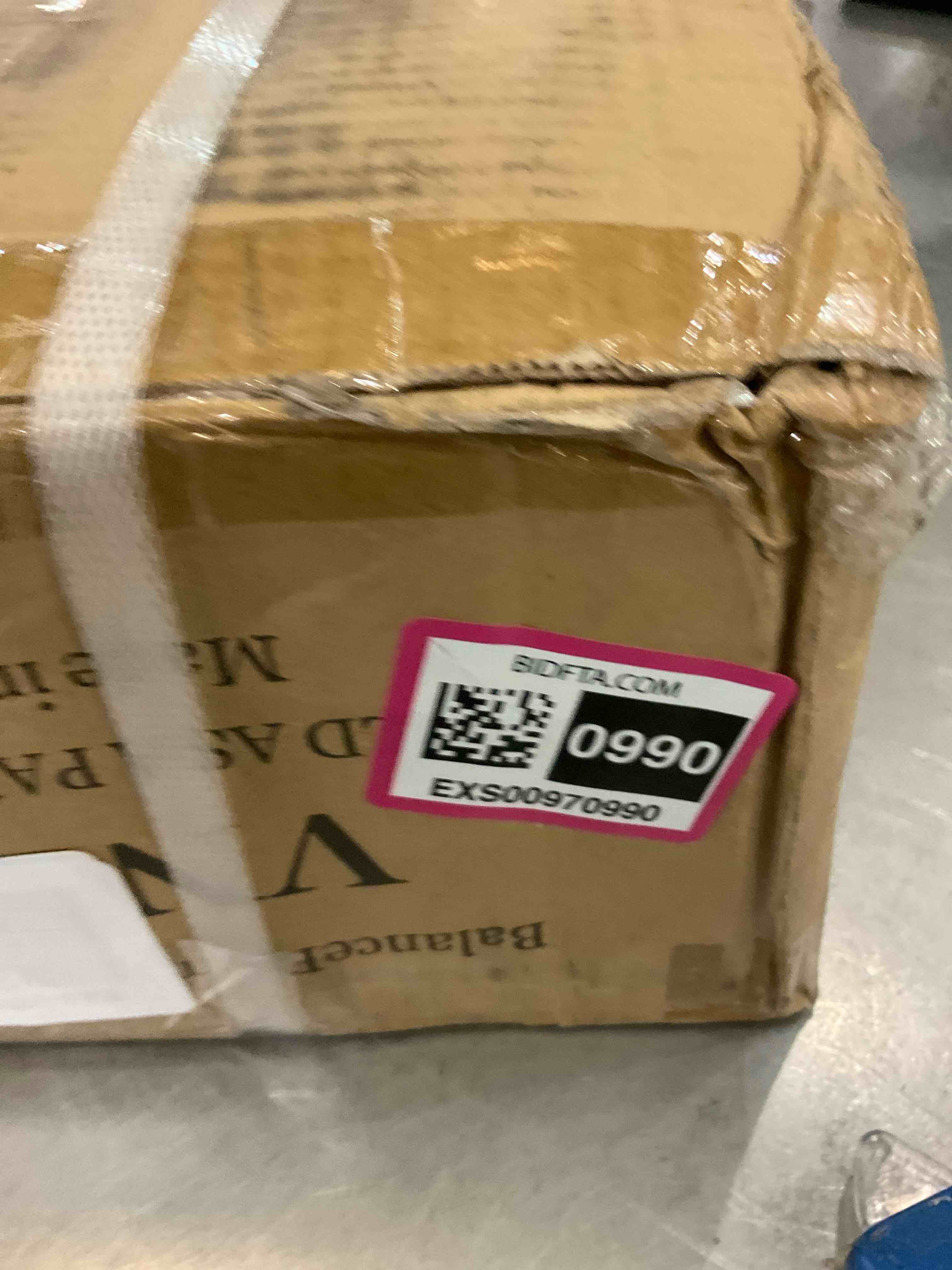 https://s3.amazonaws.com/lotting-images-prod/bidfta/EXS00970990_1704998438867.jpeg