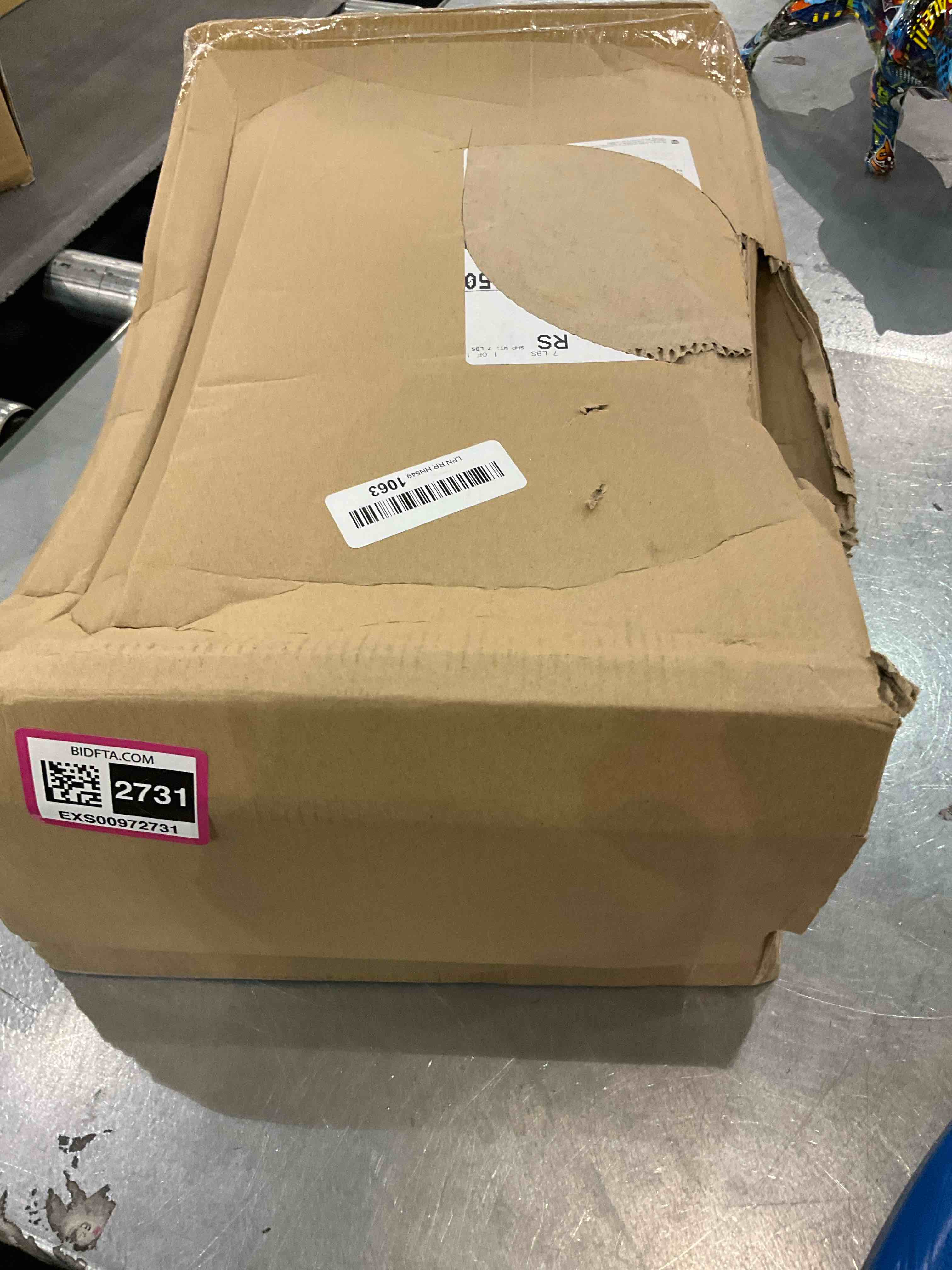https://s3.amazonaws.com/lotting-images-prod/bidfta/EXS00972731_1705595827539.jpeg