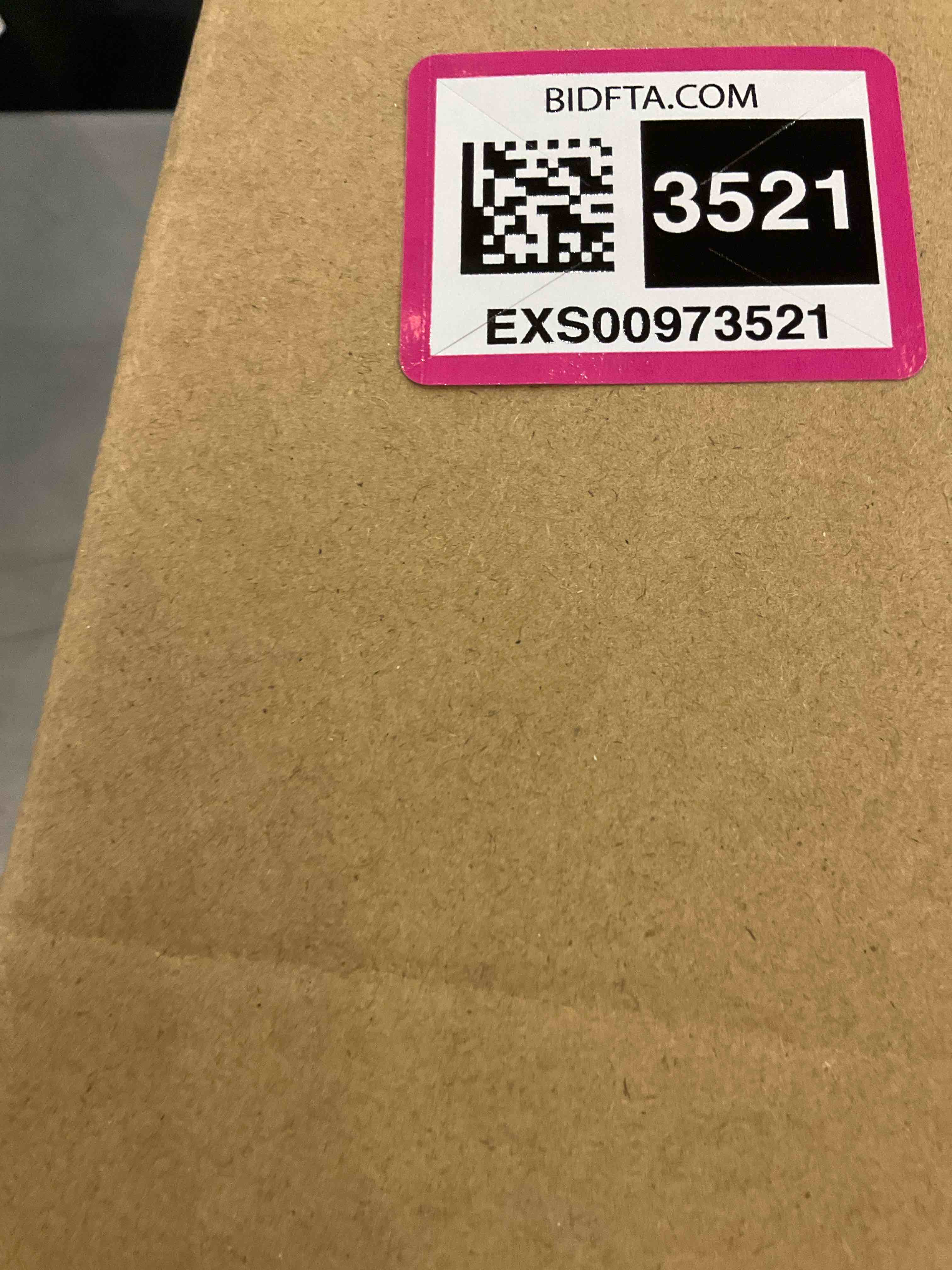 https://s3.amazonaws.com/lotting-images-prod/bidfta/EXS00973521_1704912887236.jpeg