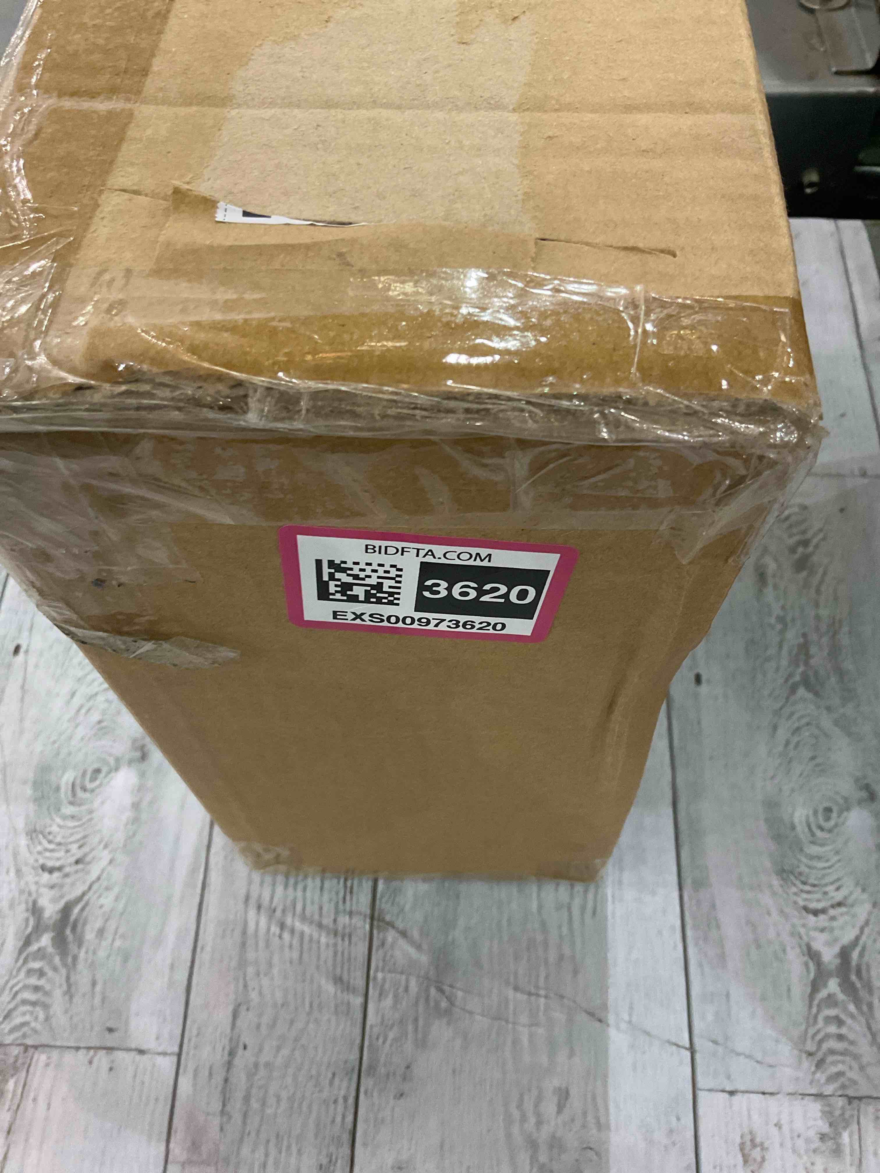 https://s3.amazonaws.com/lotting-images-prod/bidfta/EXS00973620_1704983760923.jpeg
