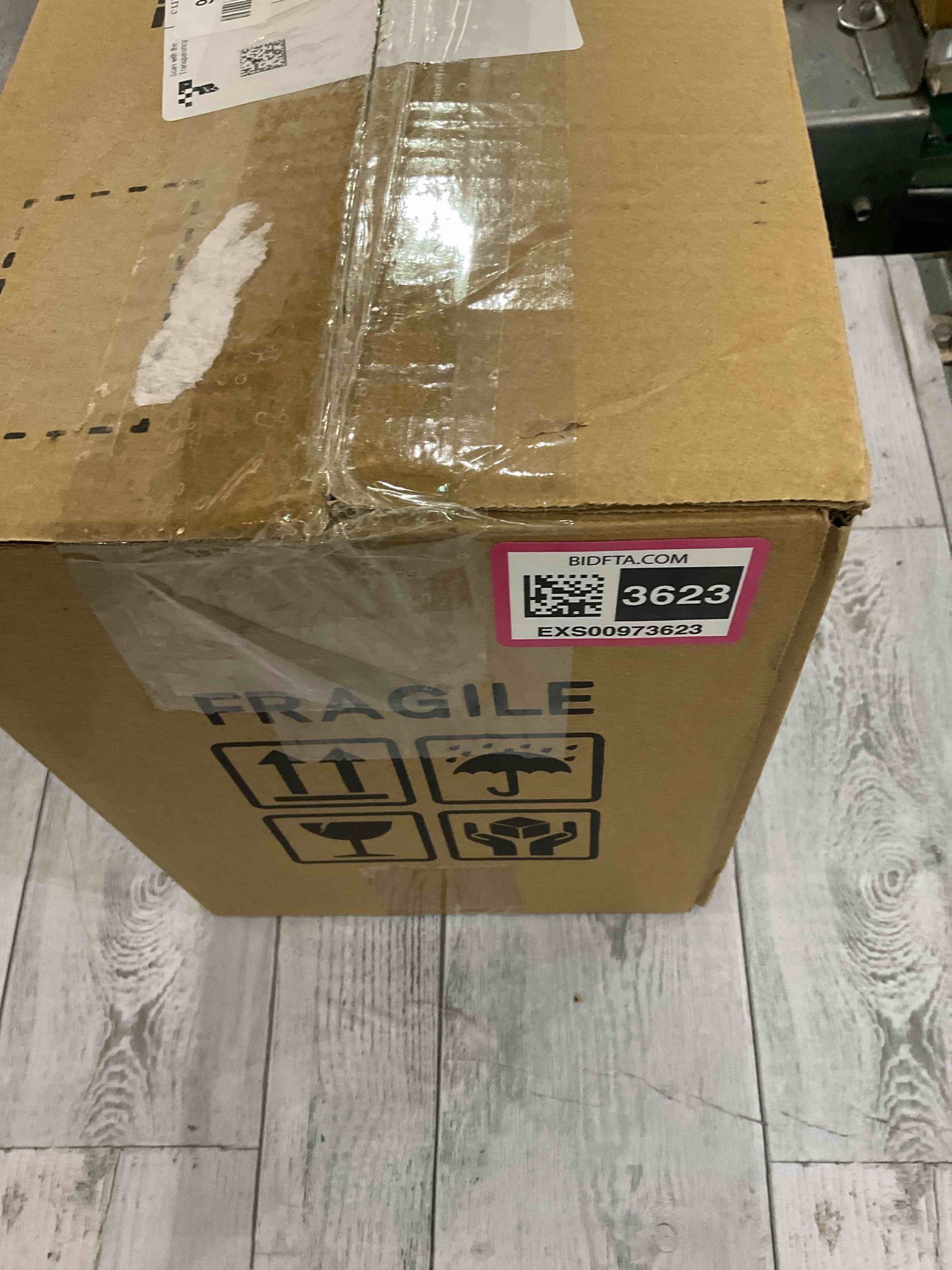 https://s3.amazonaws.com/lotting-images-prod/bidfta/EXS00973623_1704984068321.jpeg