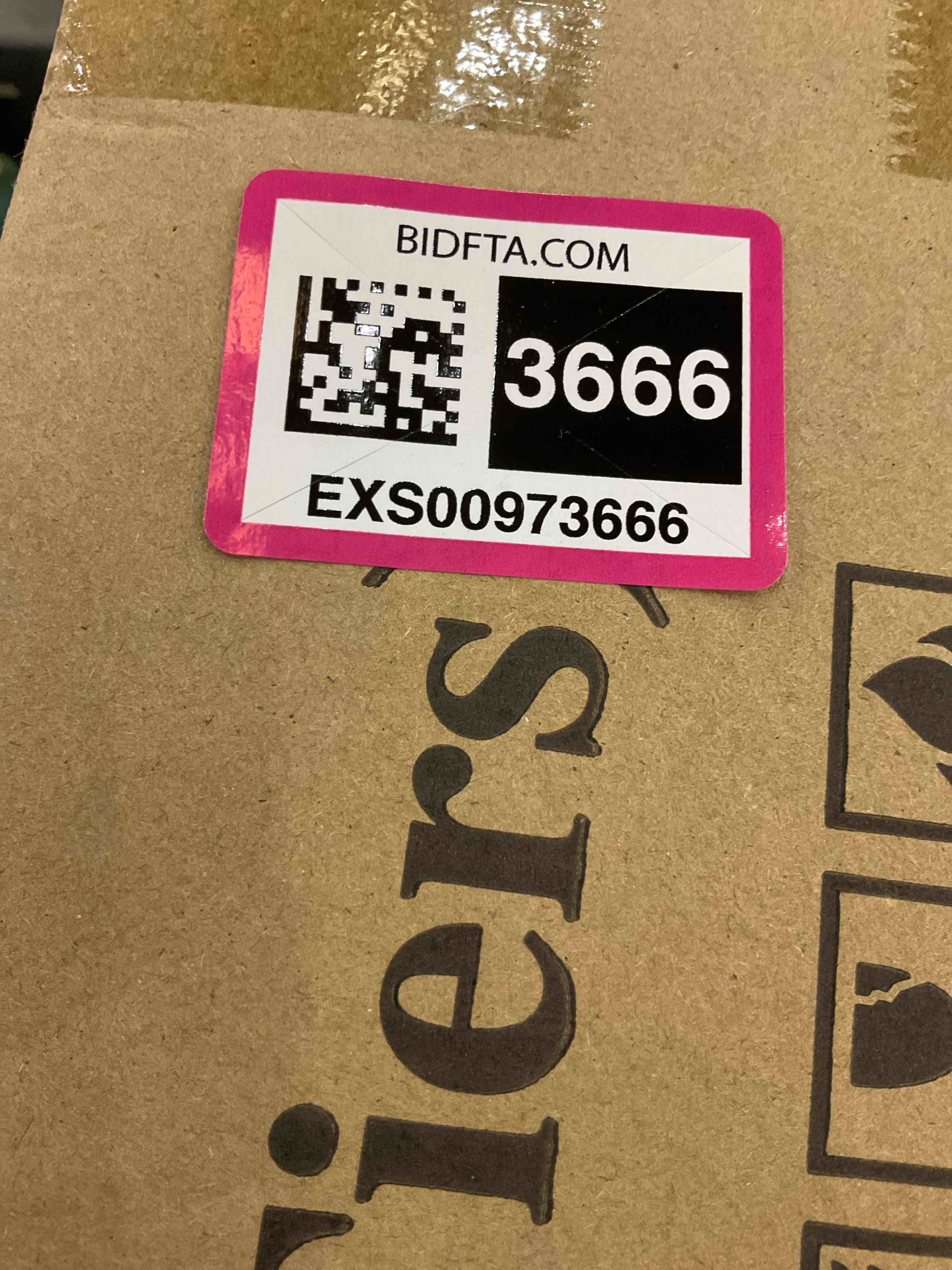 https://s3.amazonaws.com/lotting-images-prod/bidfta/EXS00973666_1704988915379.jpeg