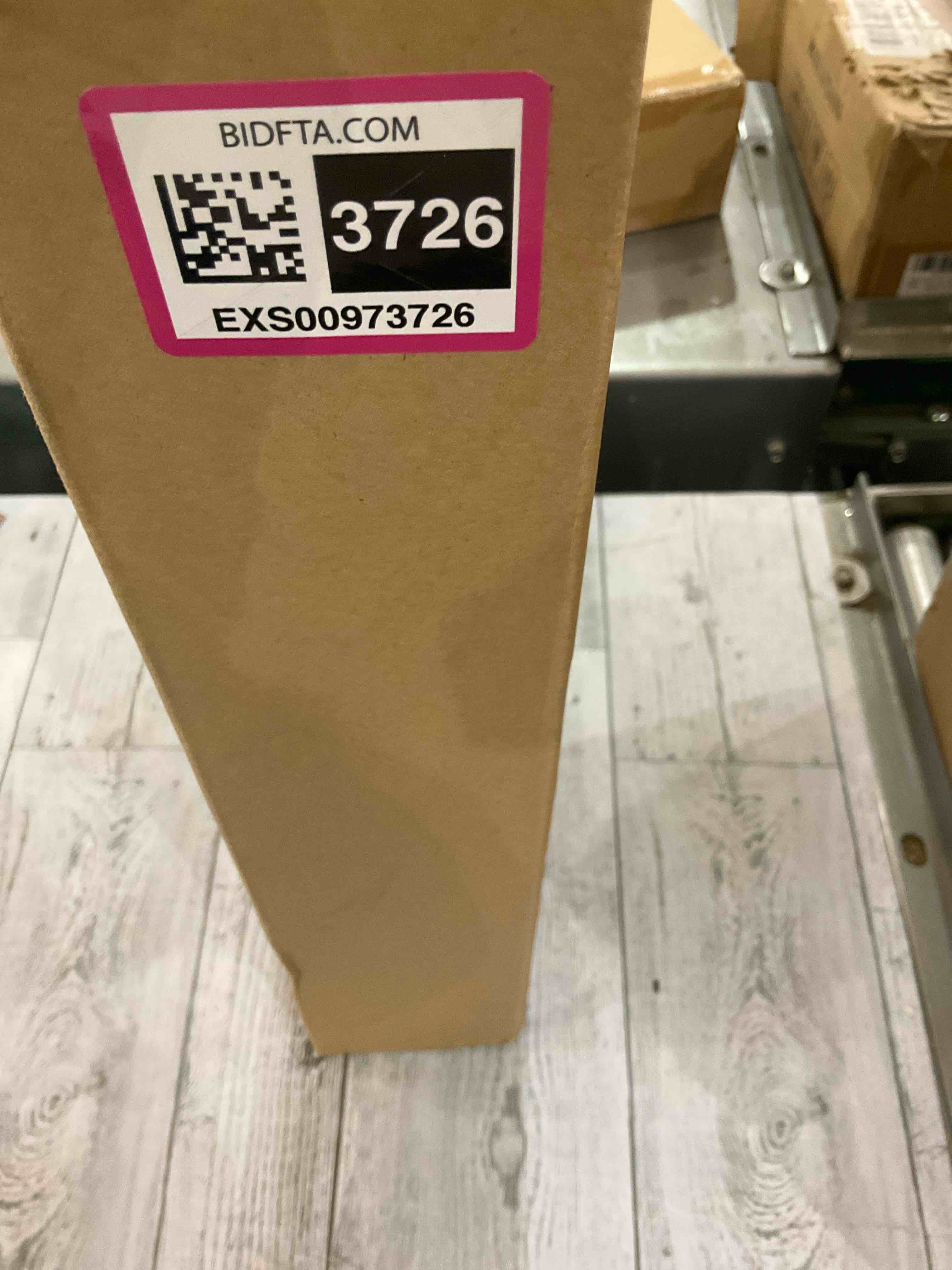 https://s3.amazonaws.com/lotting-images-prod/bidfta/EXS00973726_1705001331538.jpeg