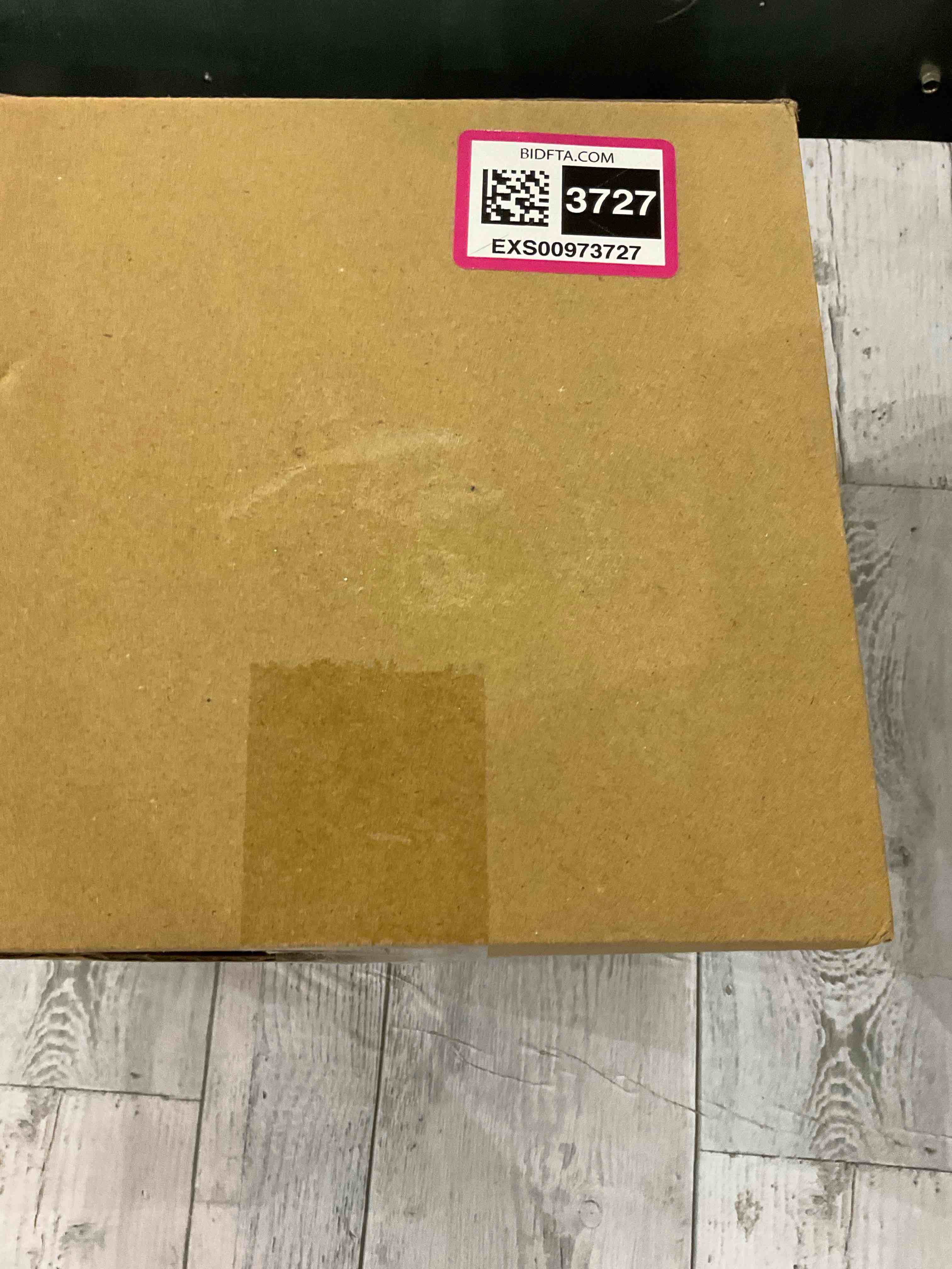 https://s3.amazonaws.com/lotting-images-prod/bidfta/EXS00973727_1705001425271.jpeg