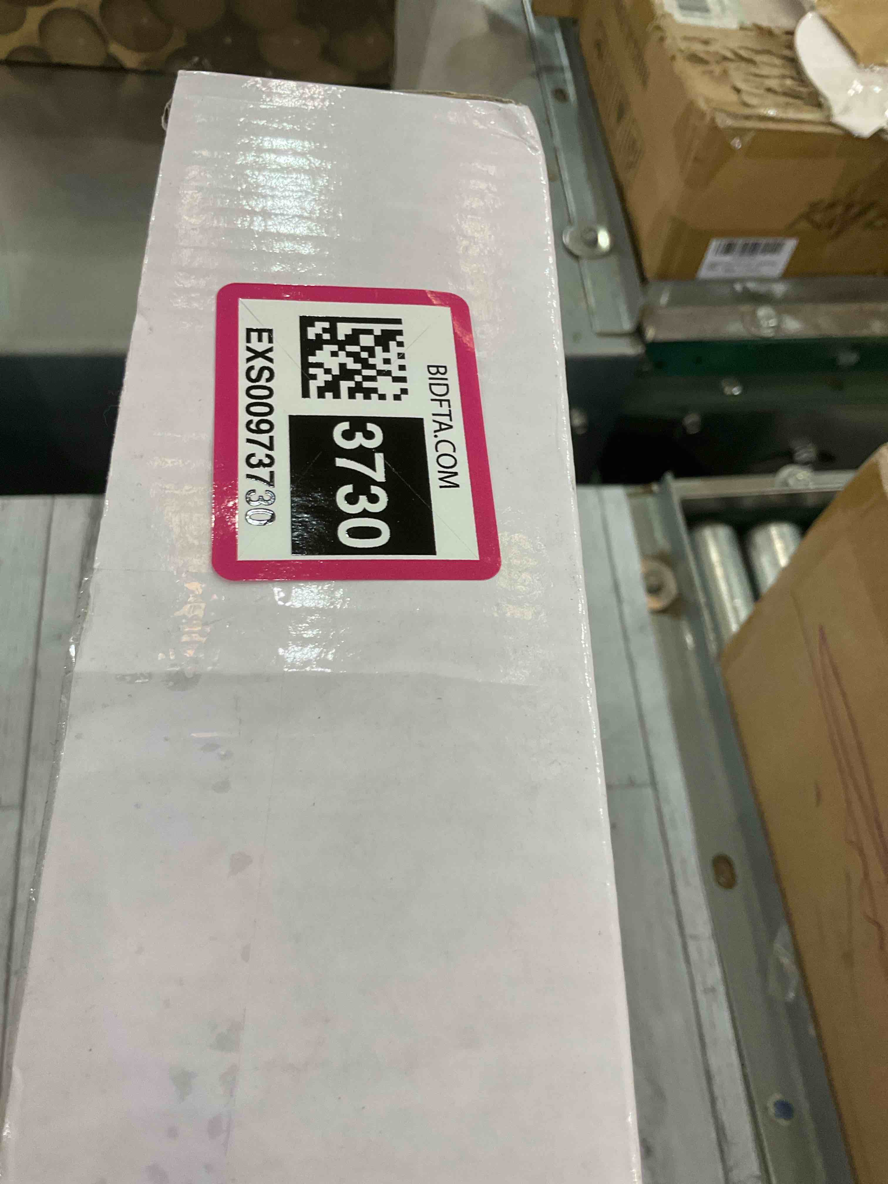 https://s3.amazonaws.com/lotting-images-prod/bidfta/EXS00973730_1705001646920.jpeg