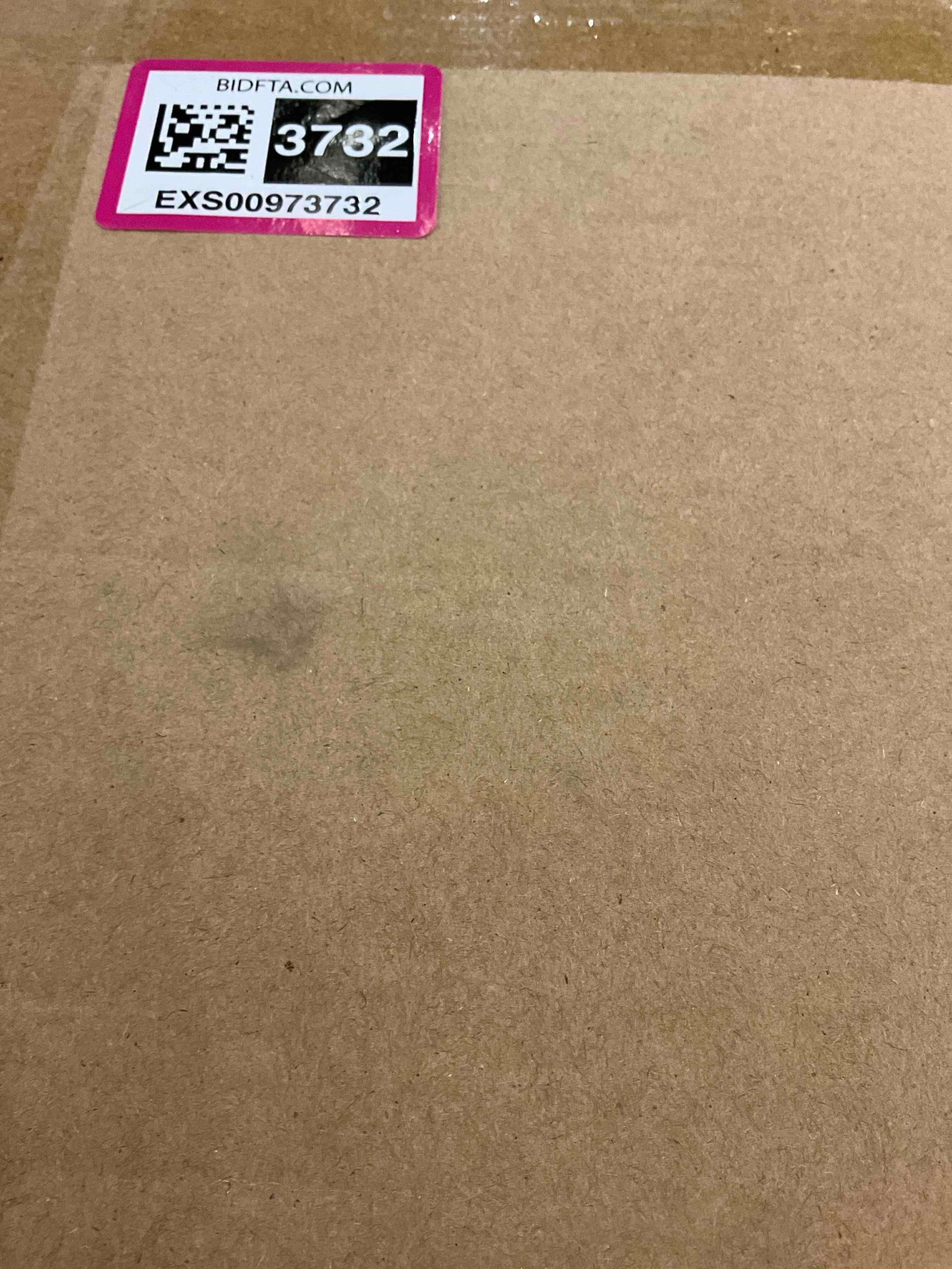 https://s3.amazonaws.com/lotting-images-prod/bidfta/EXS00973732_1705001770357.jpeg