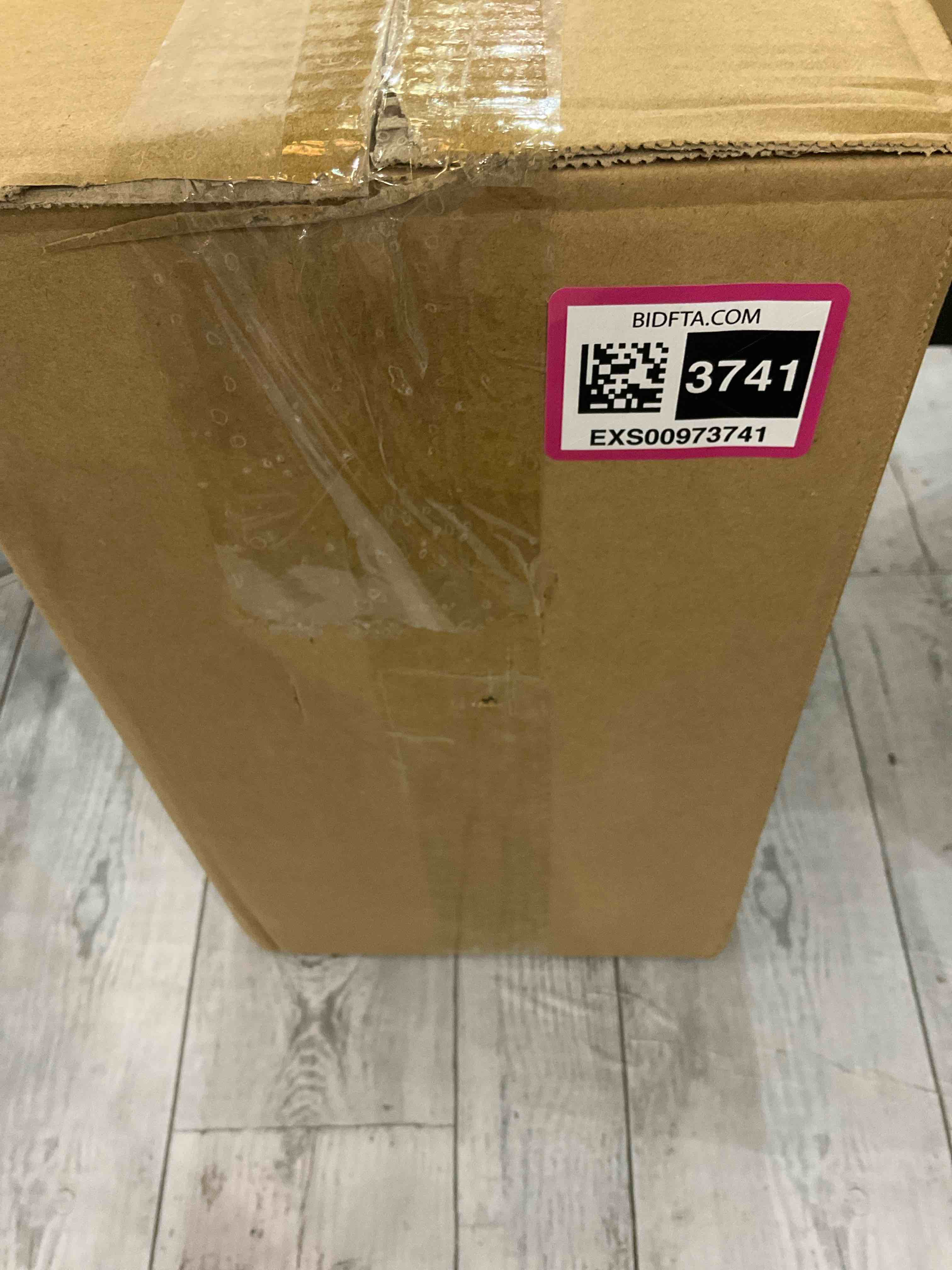 https://s3.amazonaws.com/lotting-images-prod/bidfta/EXS00973741_1705002828438.jpeg