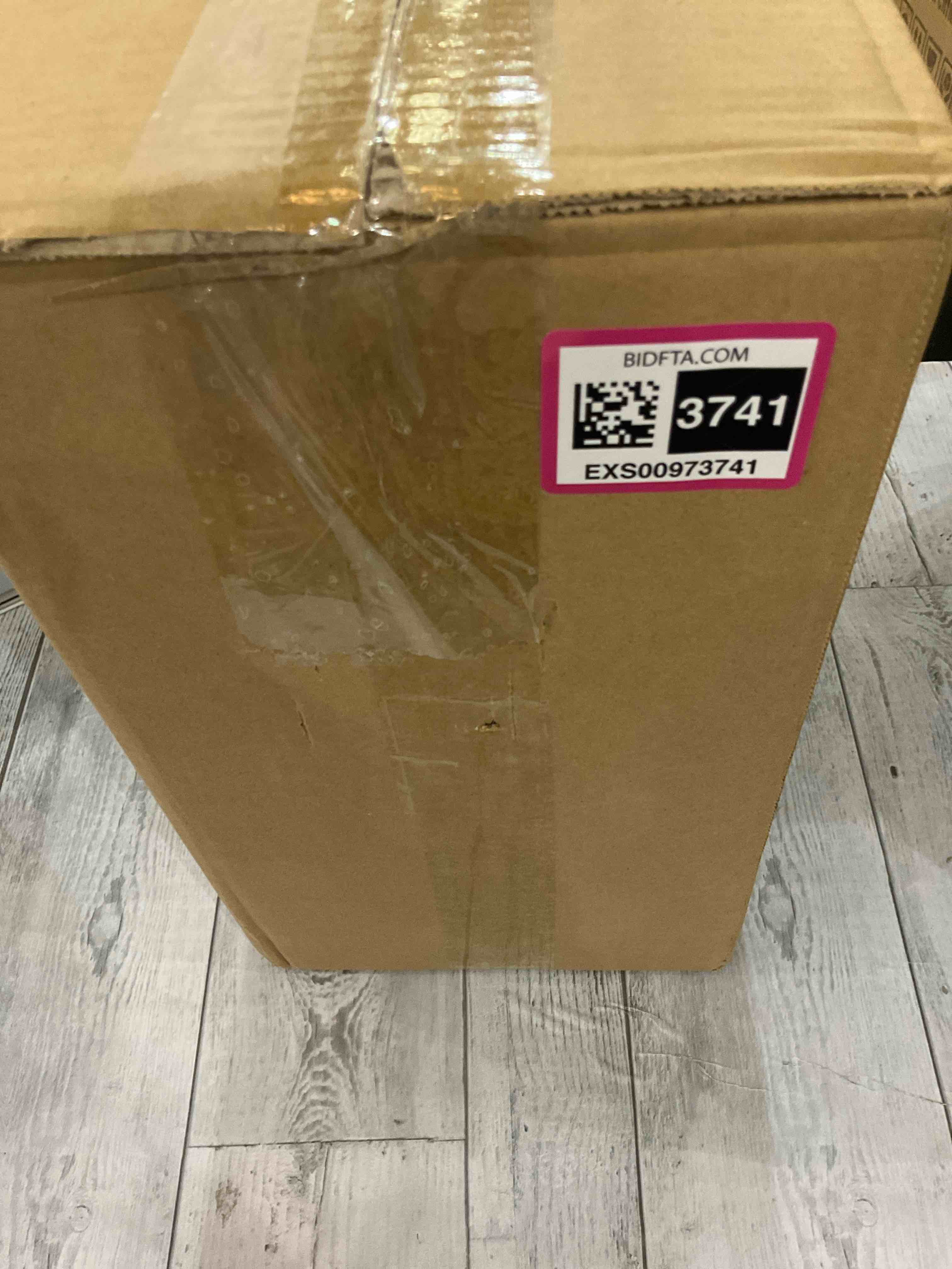 https://s3.amazonaws.com/lotting-images-prod/bidfta/EXS00973741_1705002829771.jpeg