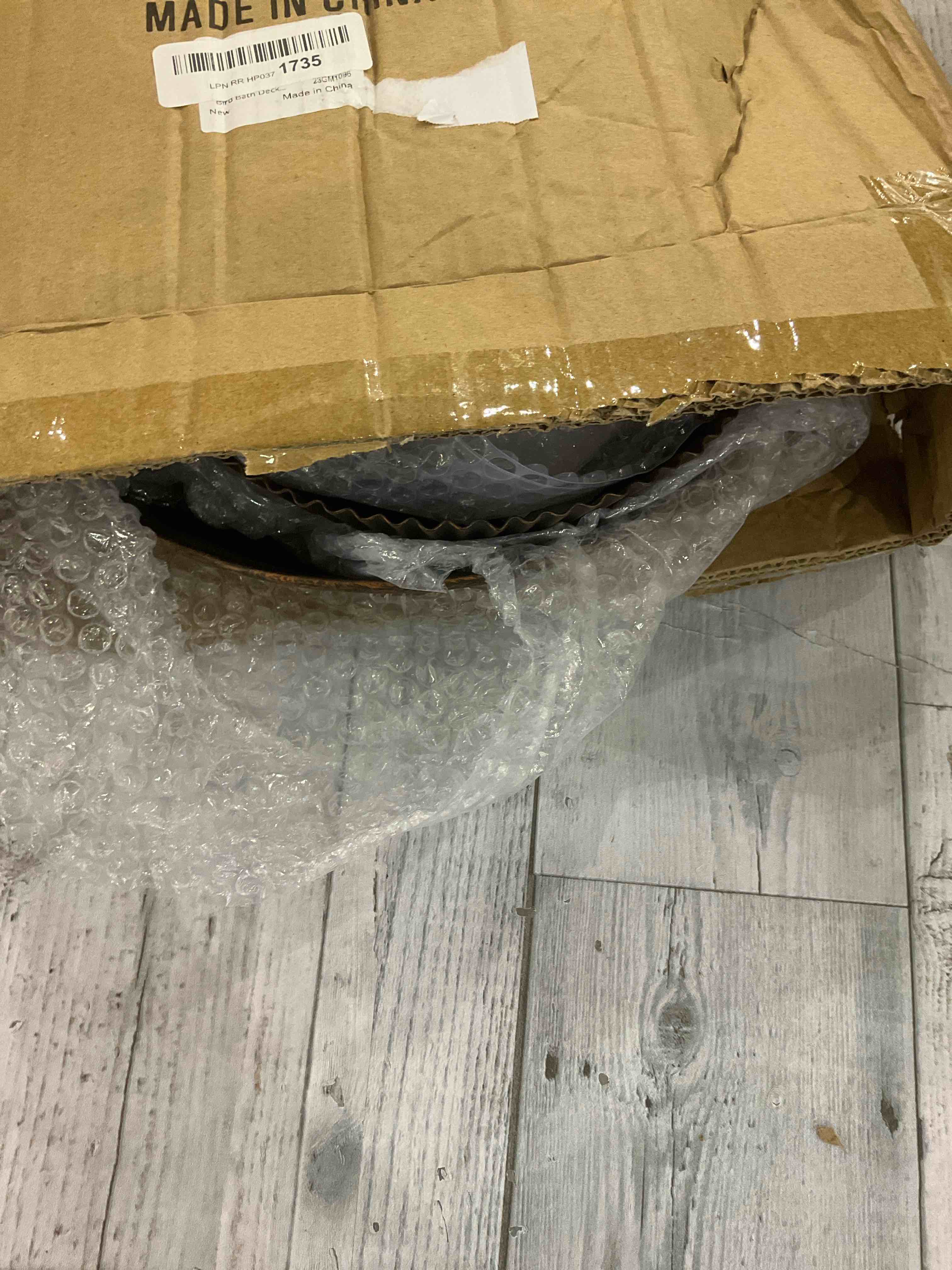 https://s3.amazonaws.com/lotting-images-prod/bidfta/EXS00973963_1705590911945.jpeg