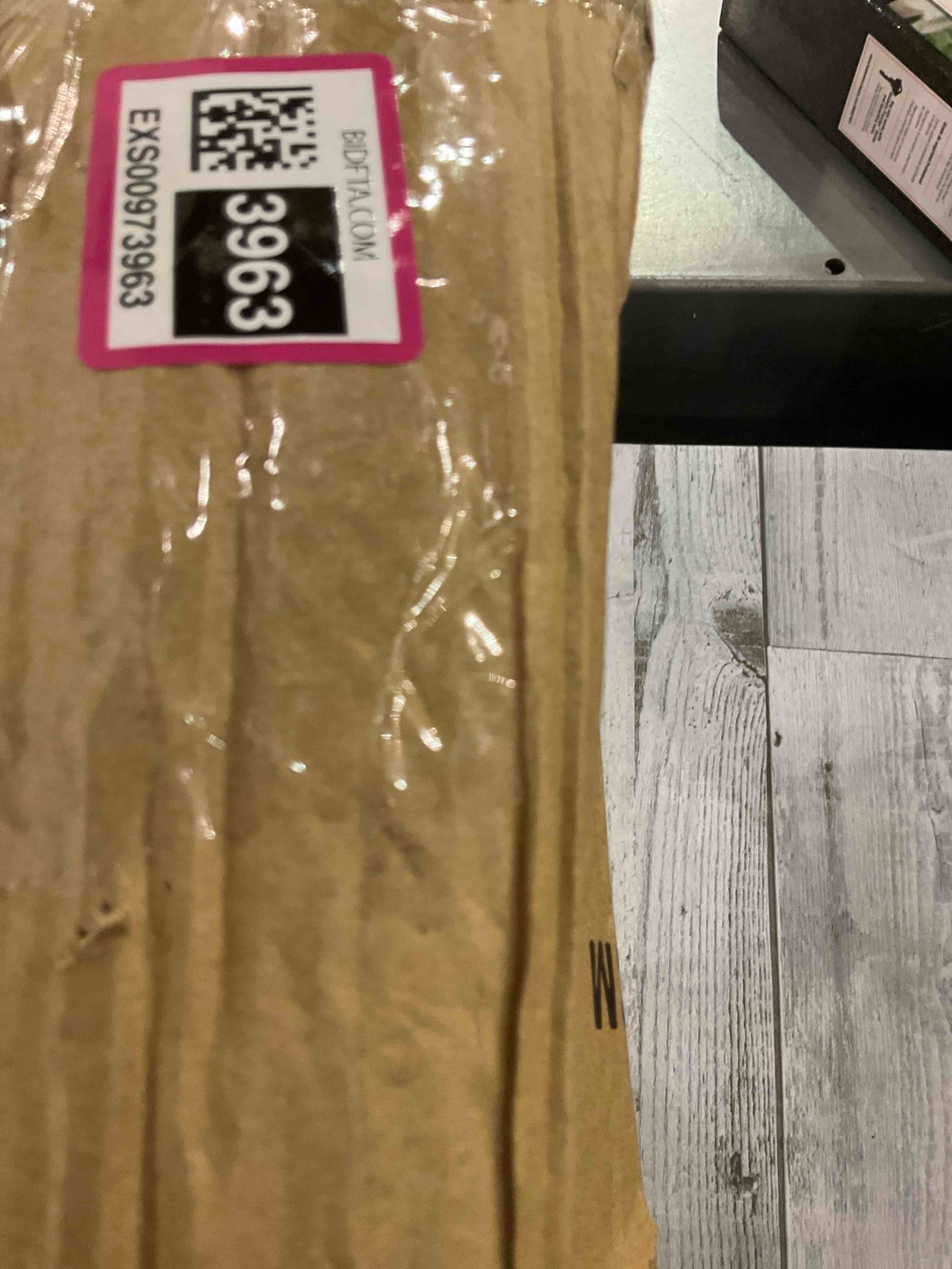 https://s3.amazonaws.com/lotting-images-prod/bidfta/EXS00973963_1705590953678.jpeg