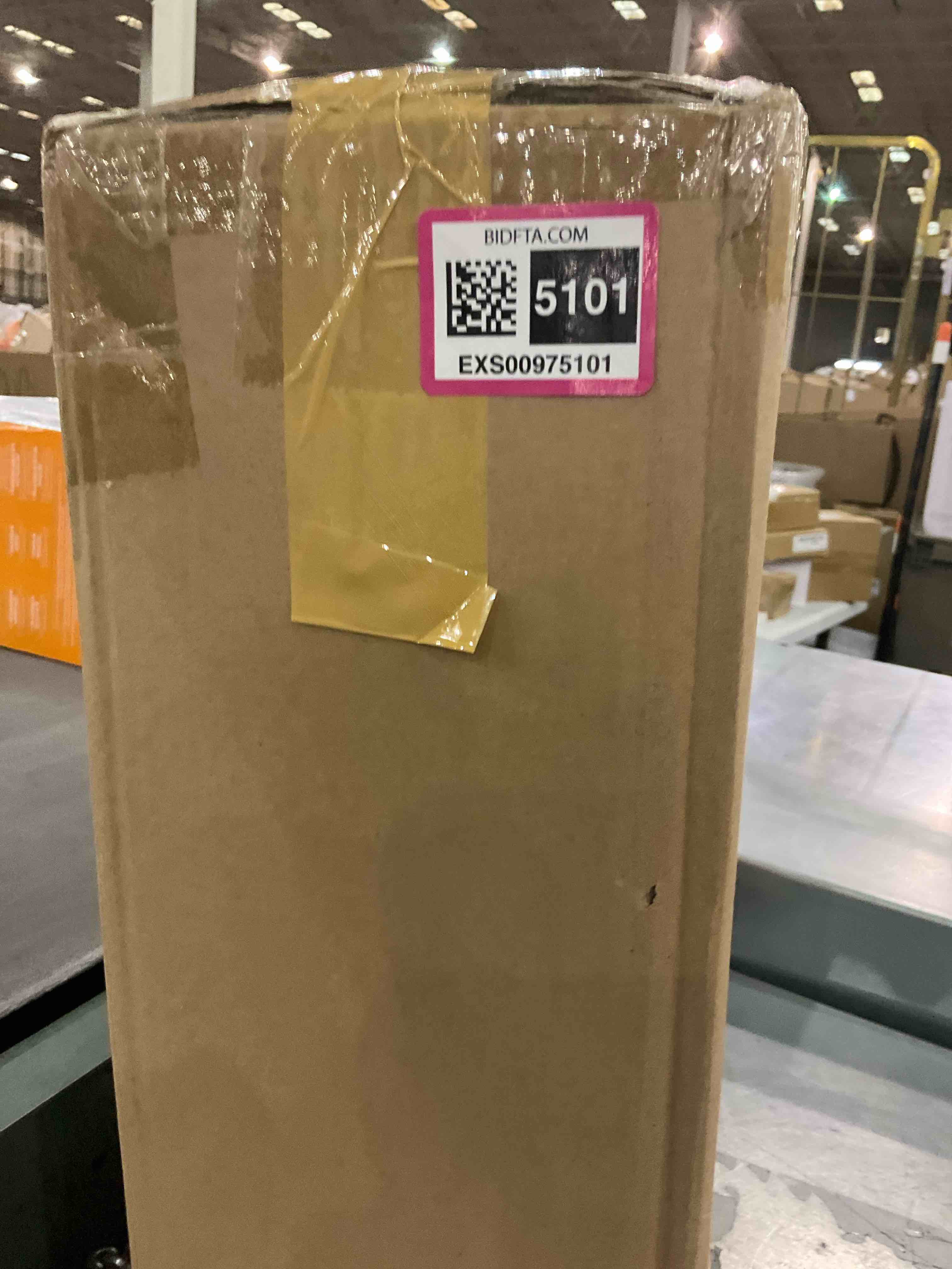 https://s3.amazonaws.com/lotting-images-prod/bidfta/EXS00975101_1706111950167.jpeg