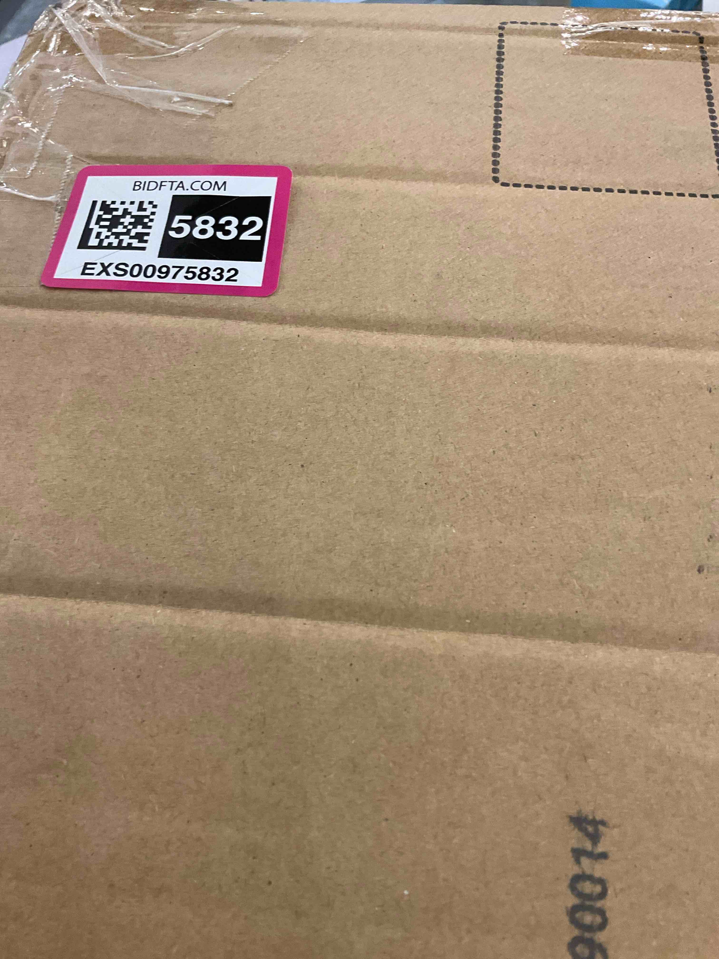 https://s3.amazonaws.com/lotting-images-prod/bidfta/EXS00975832_1705937859278.jpeg