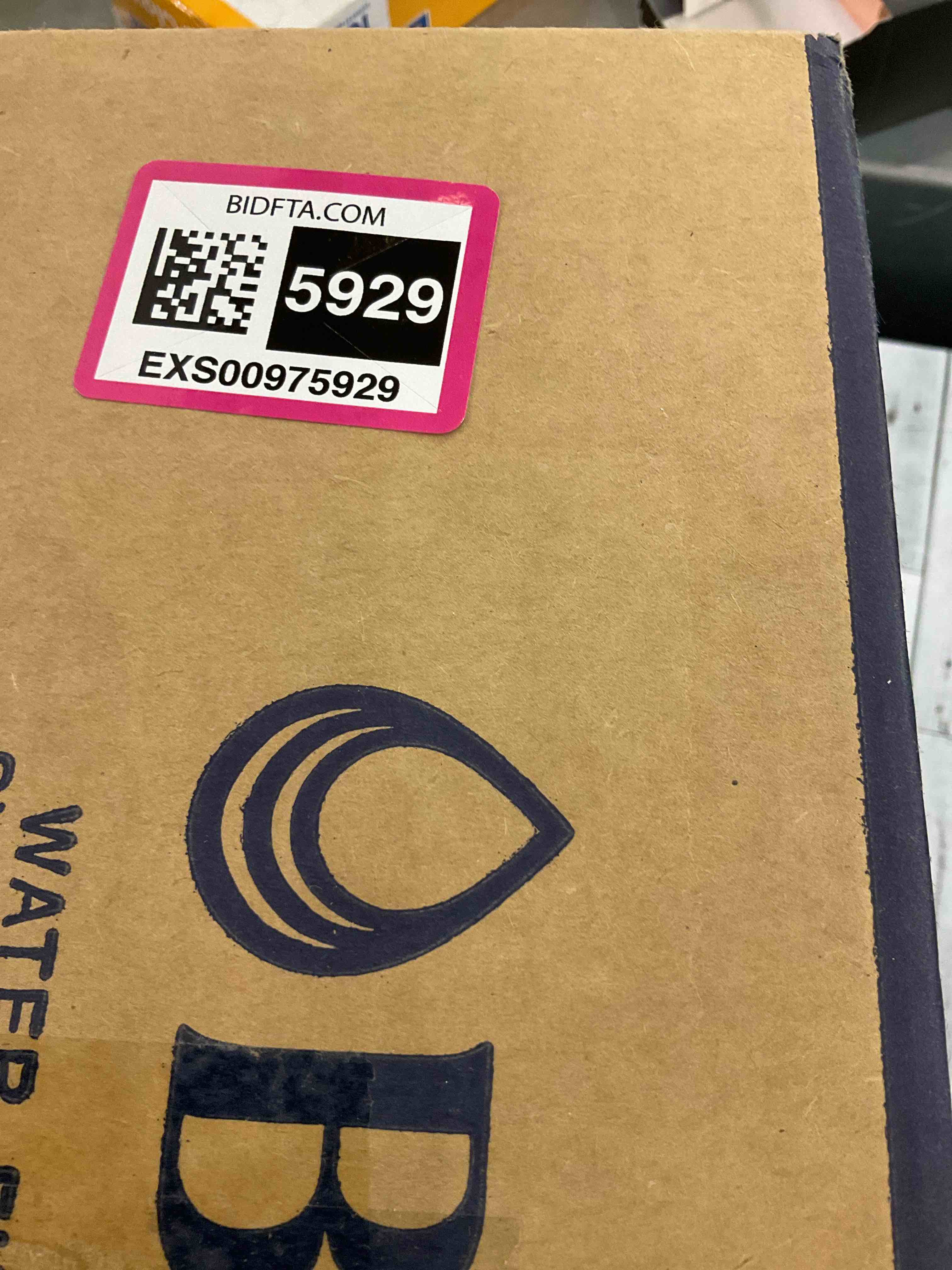 https://s3.amazonaws.com/lotting-images-prod/bidfta/EXS00975929_1705953444372.jpeg