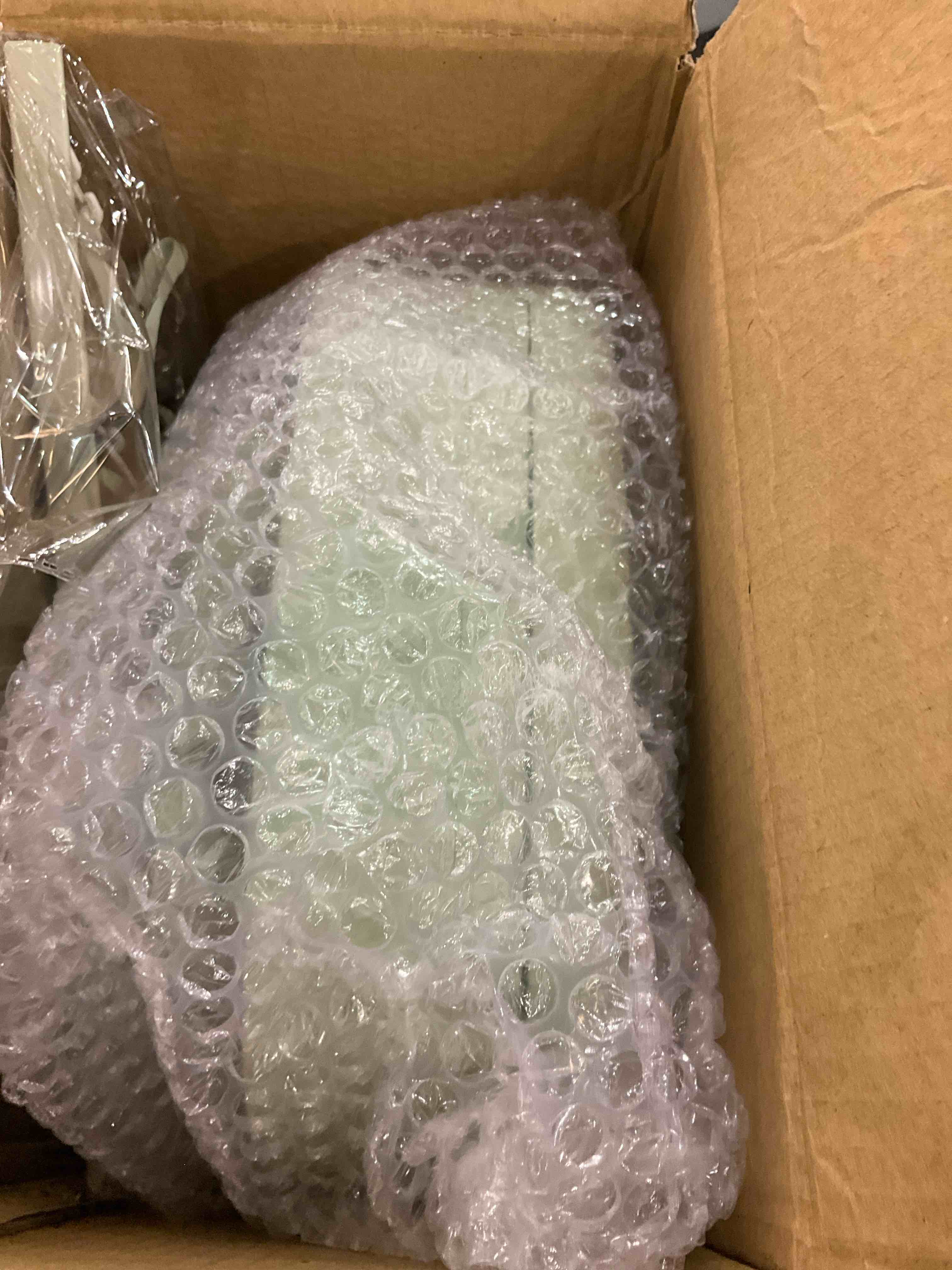 https://s3.amazonaws.com/lotting-images-prod/bidfta/EXS00975939_1705954714153.jpeg