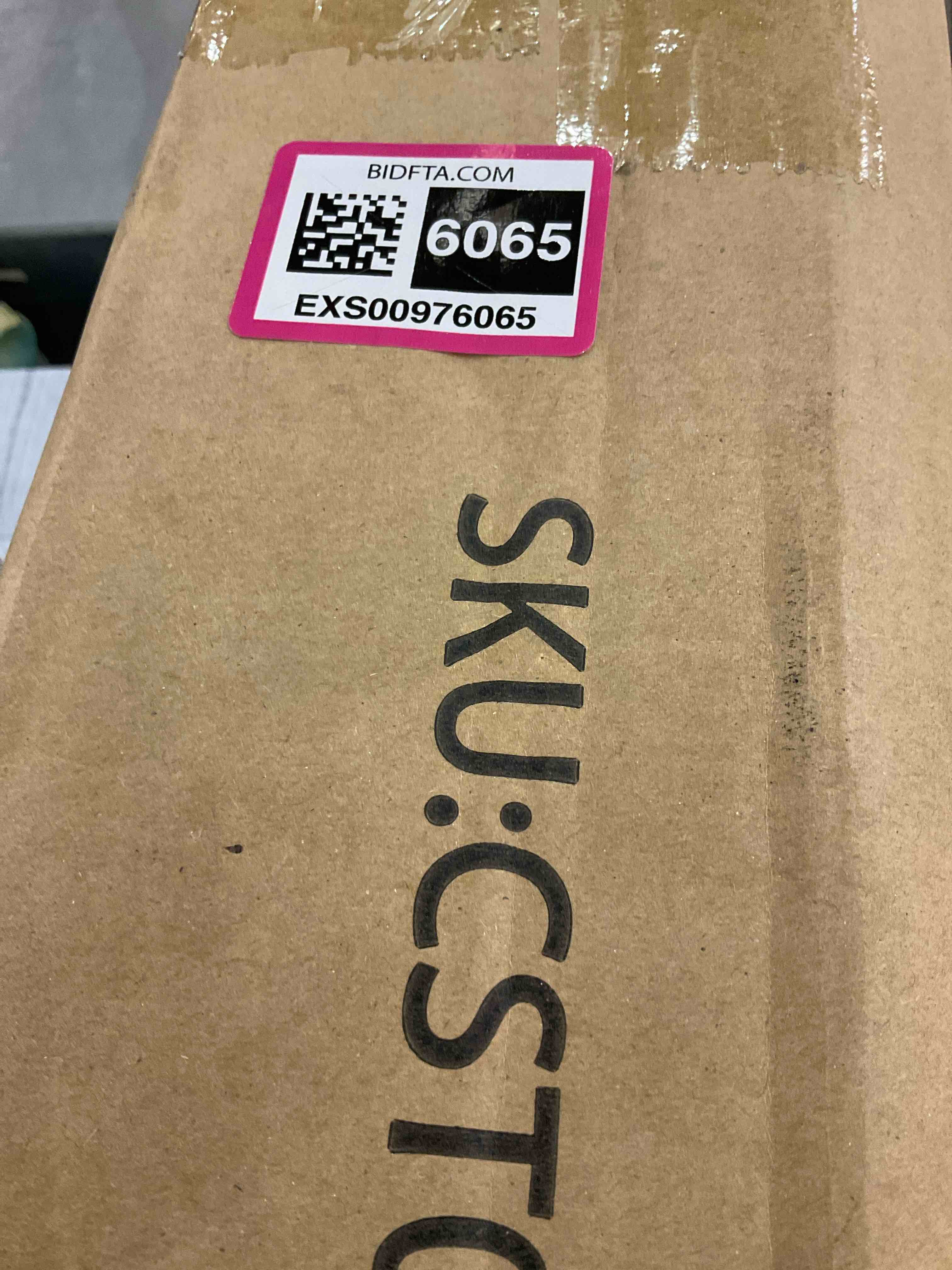 https://s3.amazonaws.com/lotting-images-prod/bidfta/EXS00976065_1706028693209.jpeg