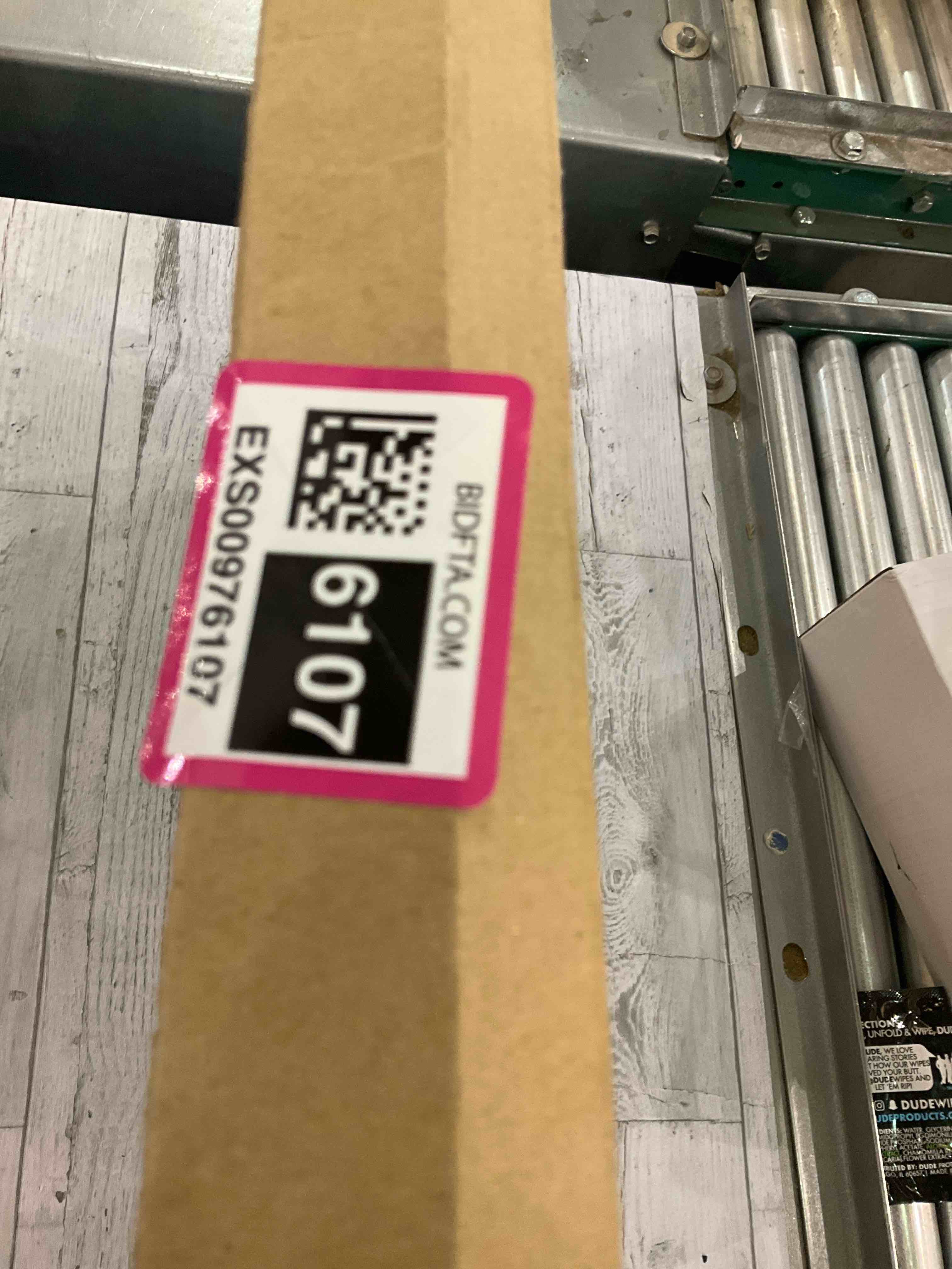 https://s3.amazonaws.com/lotting-images-prod/bidfta/EXS00976107_1706040947275.jpeg