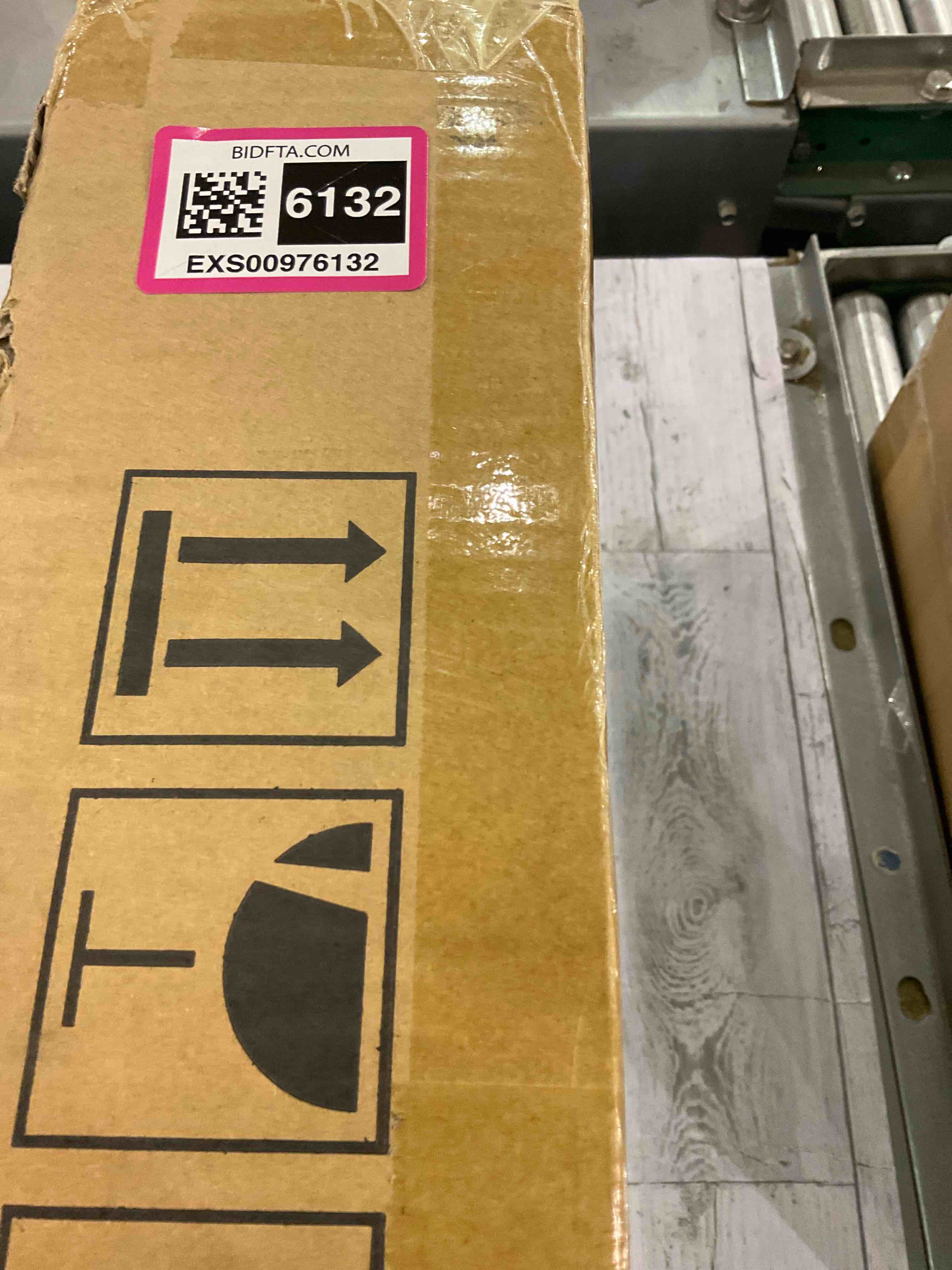 https://s3.amazonaws.com/lotting-images-prod/bidfta/EXS00976132_1706098859520.jpeg