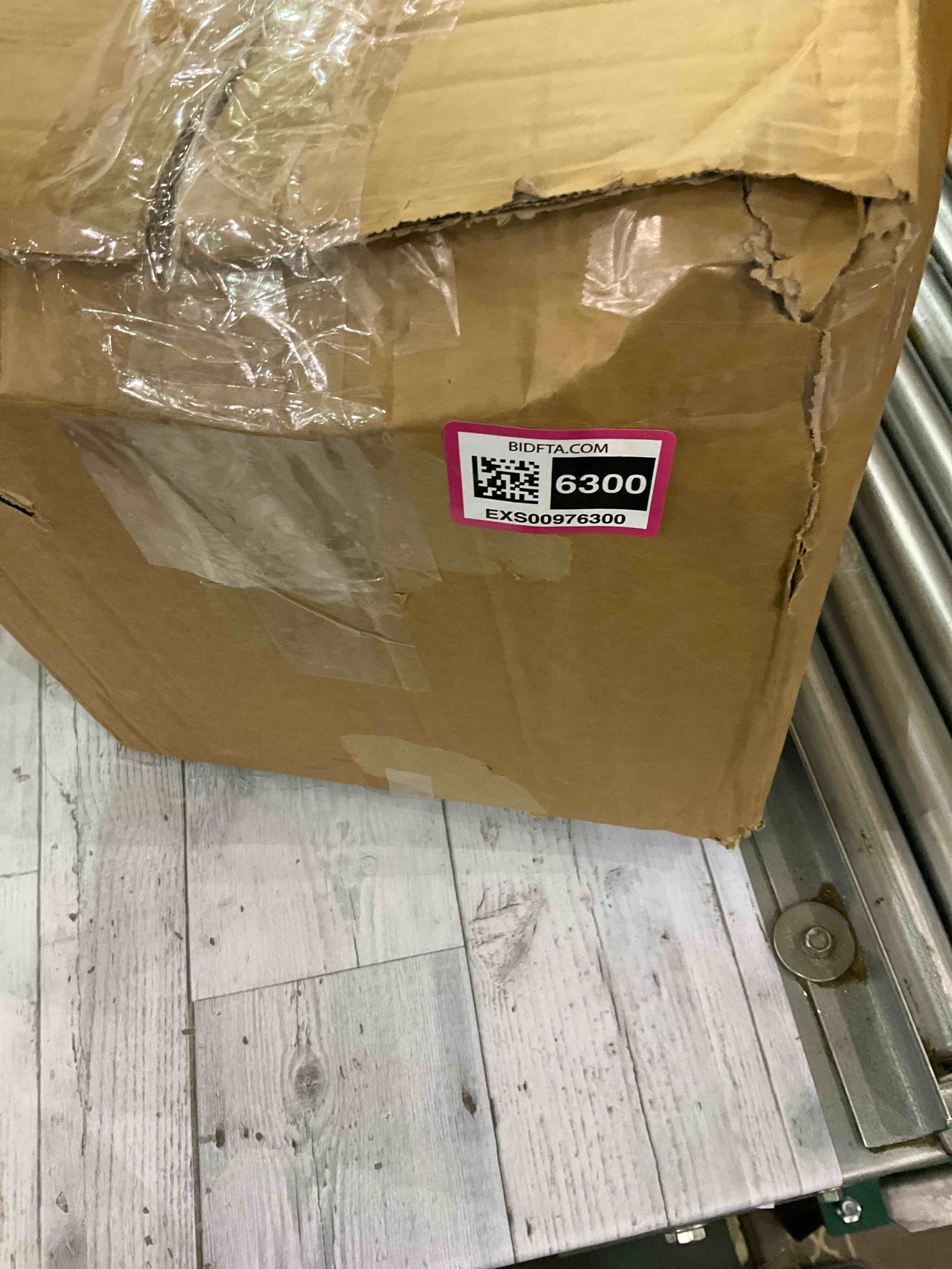 https://s3.amazonaws.com/lotting-images-prod/bidfta/EXS00976300_1706206272461.jpeg