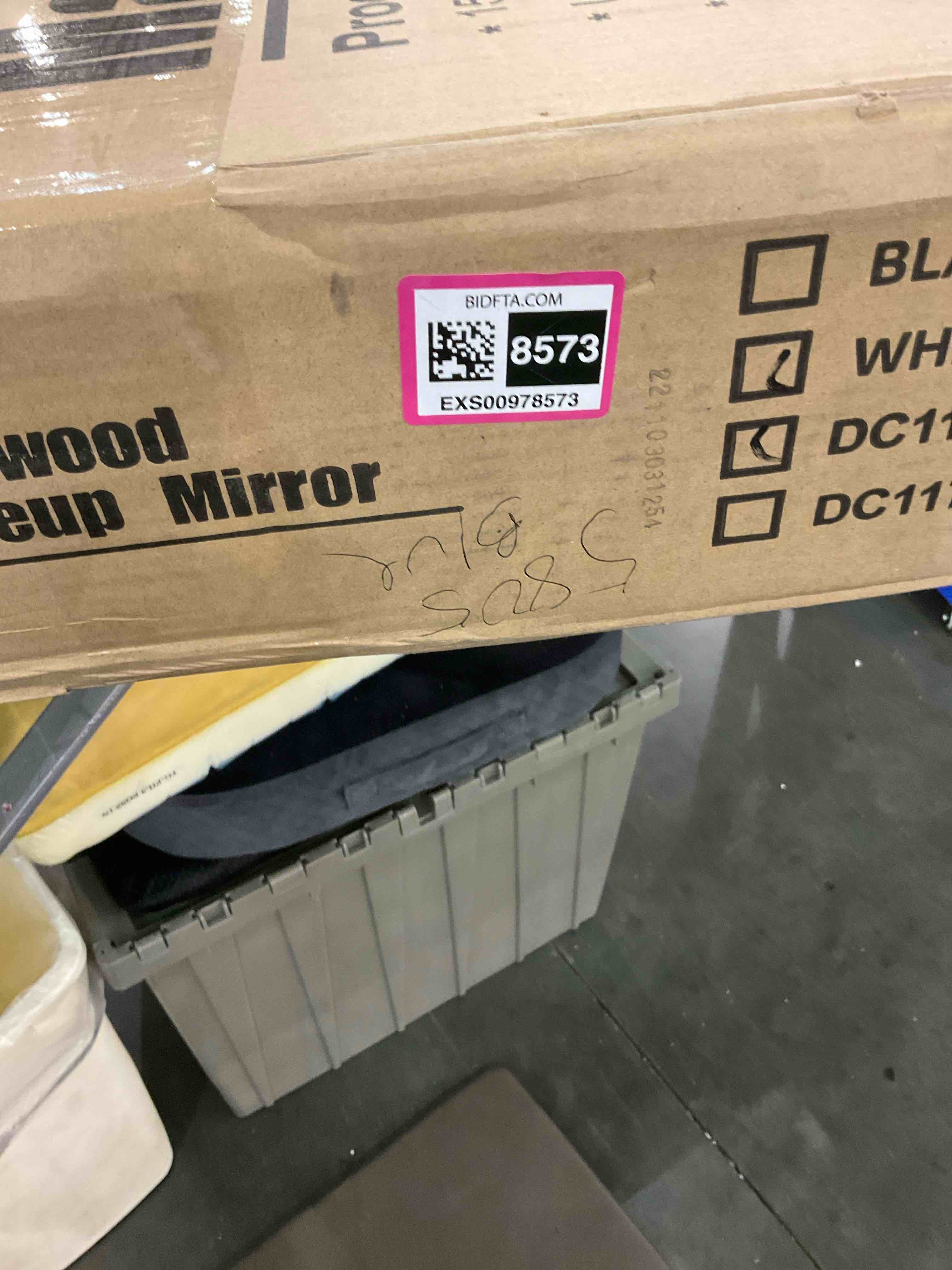 https://s3.amazonaws.com/lotting-images-prod/bidfta/EXS00978573_1706198724060.jpeg